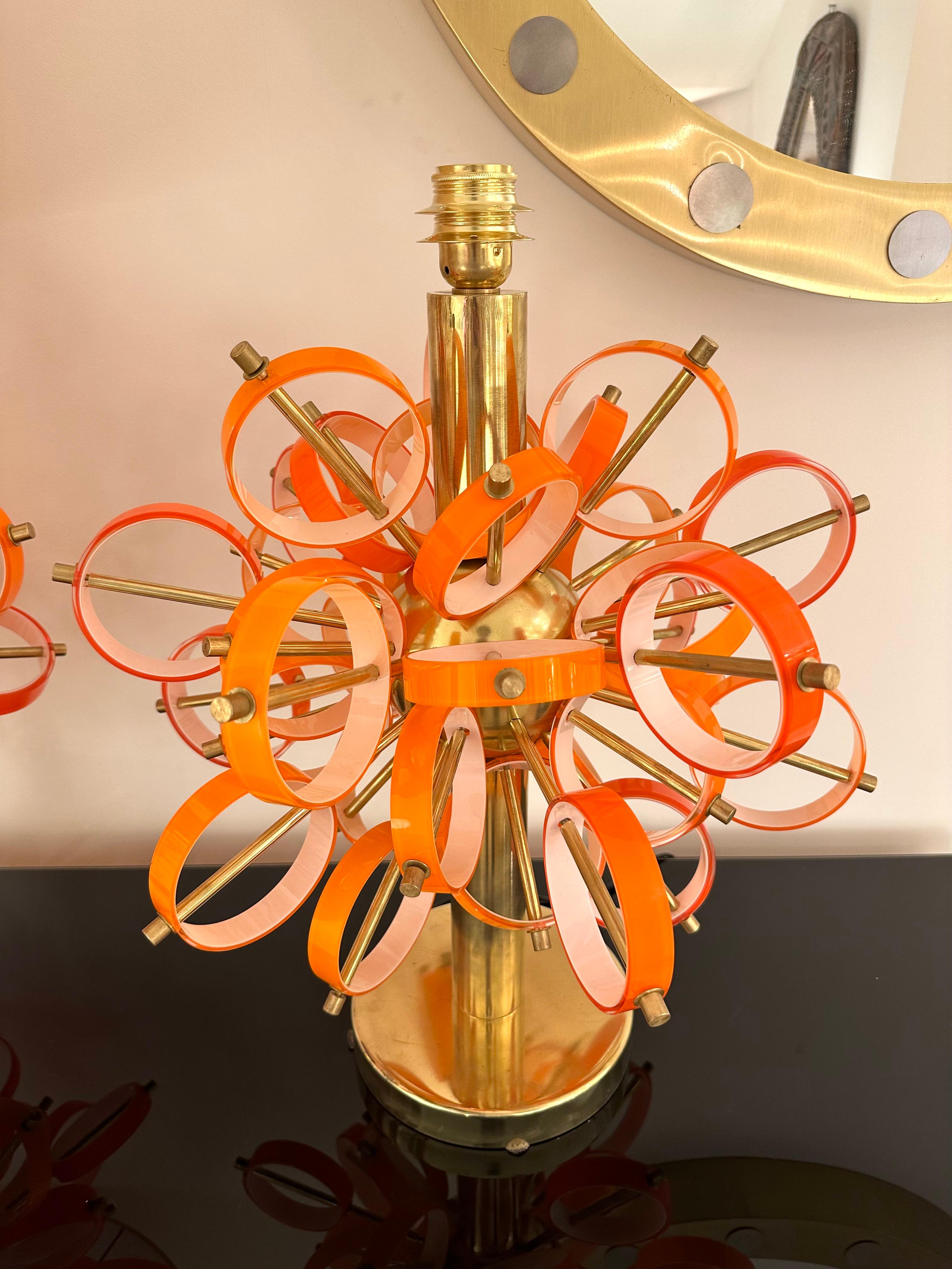 Contemporary Pair of Brass Sputnik Rings Murano Glass Lamps , Italy For Sale 4