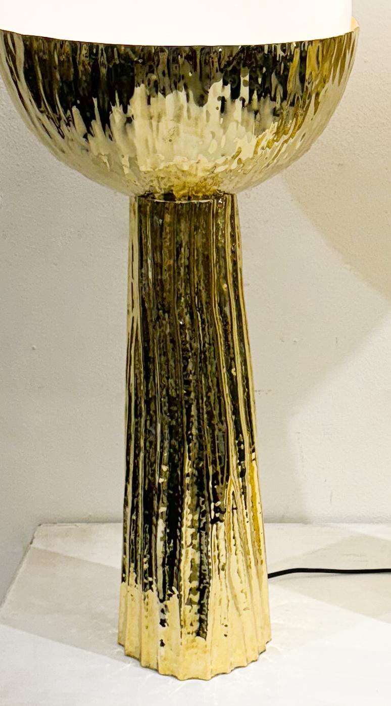 XXIe siècle et contemporain Paire de lampes de table contemporaines en laiton, Italie en vente