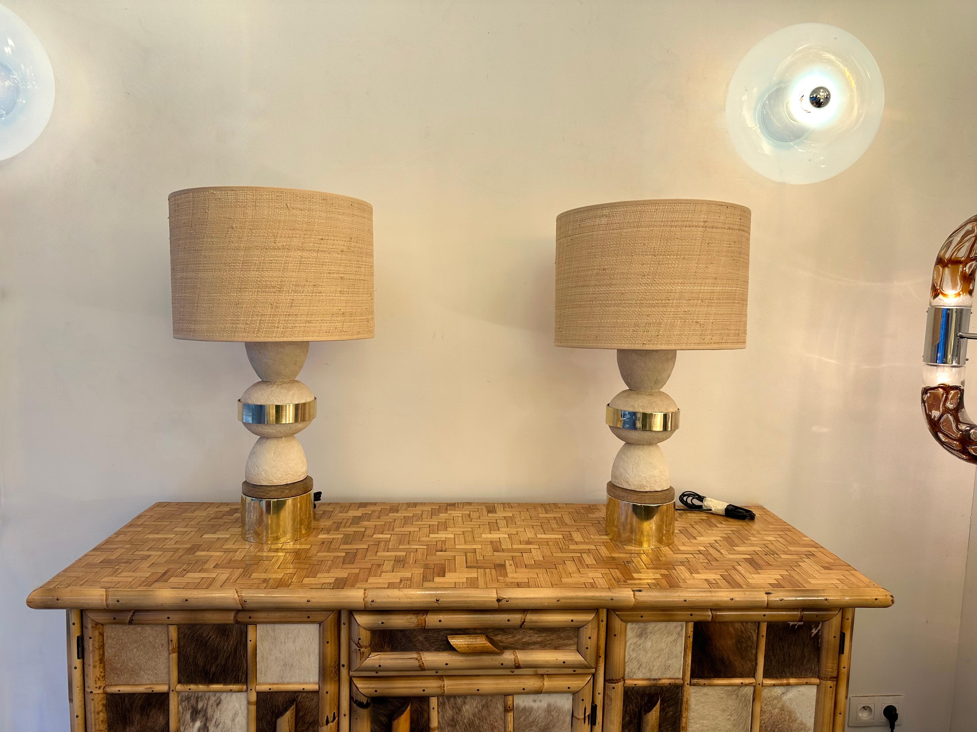Contemporary Pair of Brass, Wood and Concrete Cast Stone Lamps, Italy 7