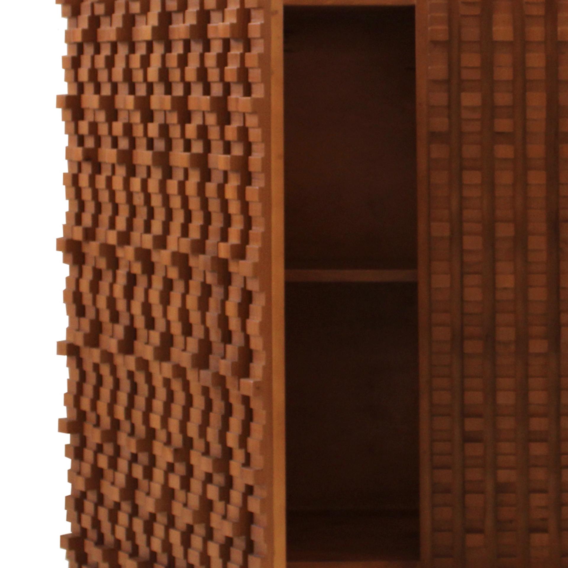 Zeitgenössisches Paar brutalistischer Sideboards aus Massivholz (Holz) im Angebot