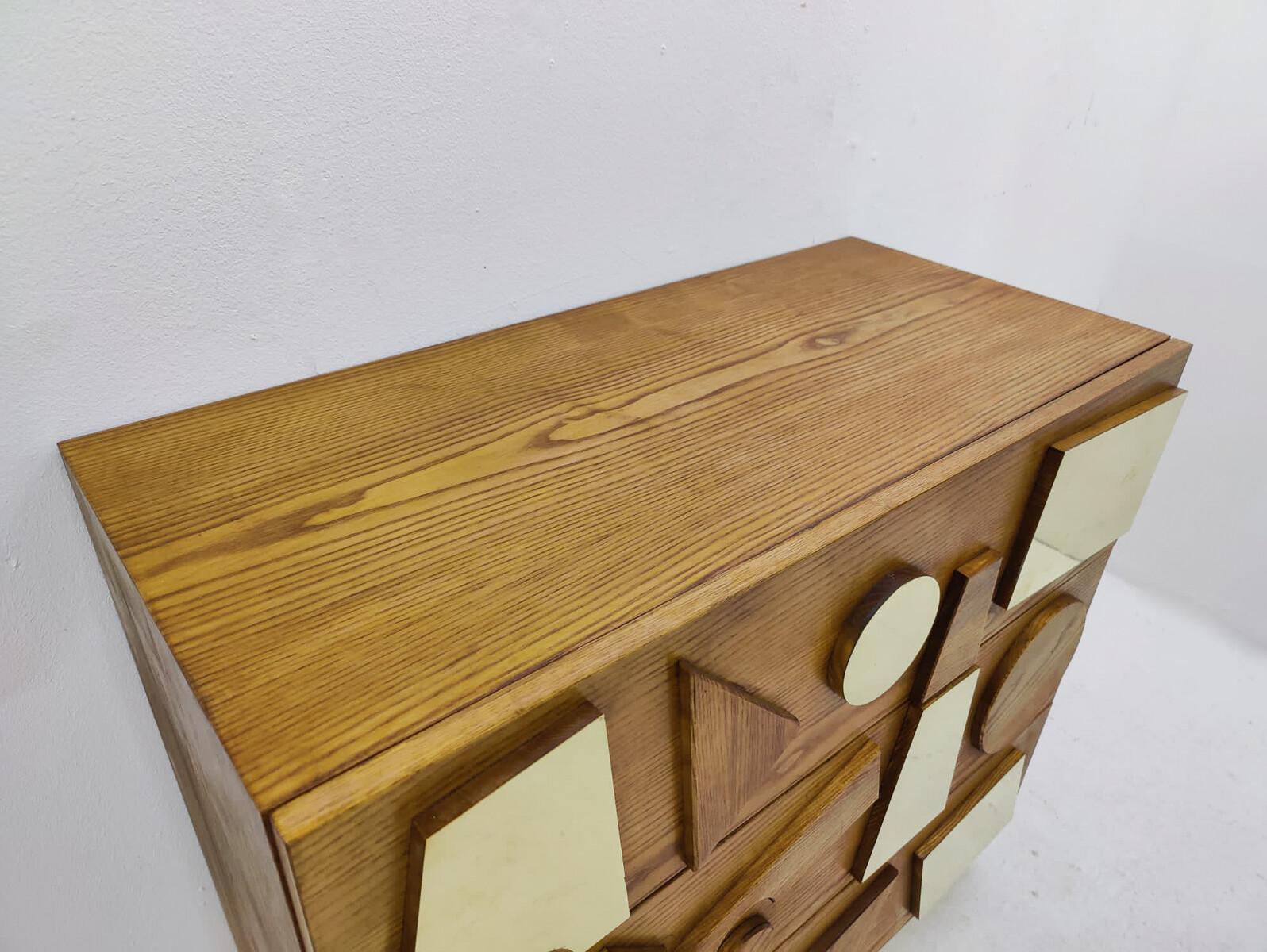 Contemporary  Chest of Drawers, Wood and Brass, Italy - Sold Individually en Nuevo estado para la venta en Brussels, BE