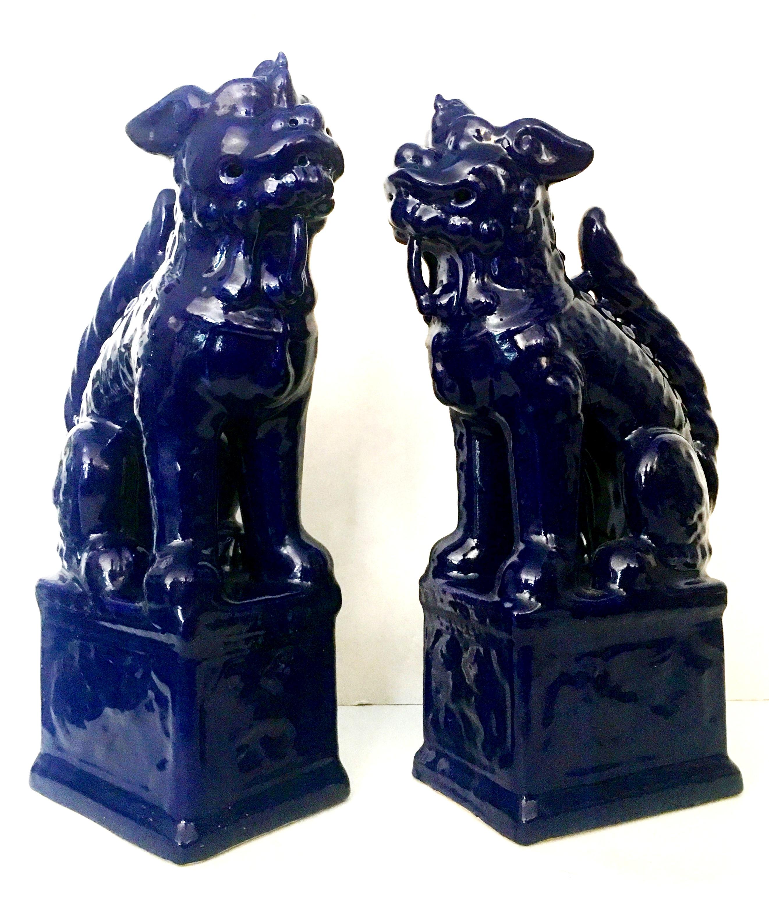 21st Century Pair Of Chinese Ceramic Glaze Cobalt Foo Dog Sculptures In Excellent Condition For Sale In West Palm Beach, FL