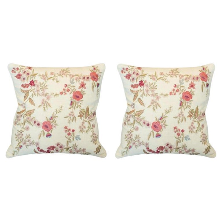 Coussin Carré Anke Drechsel - Soie Naturelle Brodée - Rouge/Rose - 35x35cm (sans Garnissage)