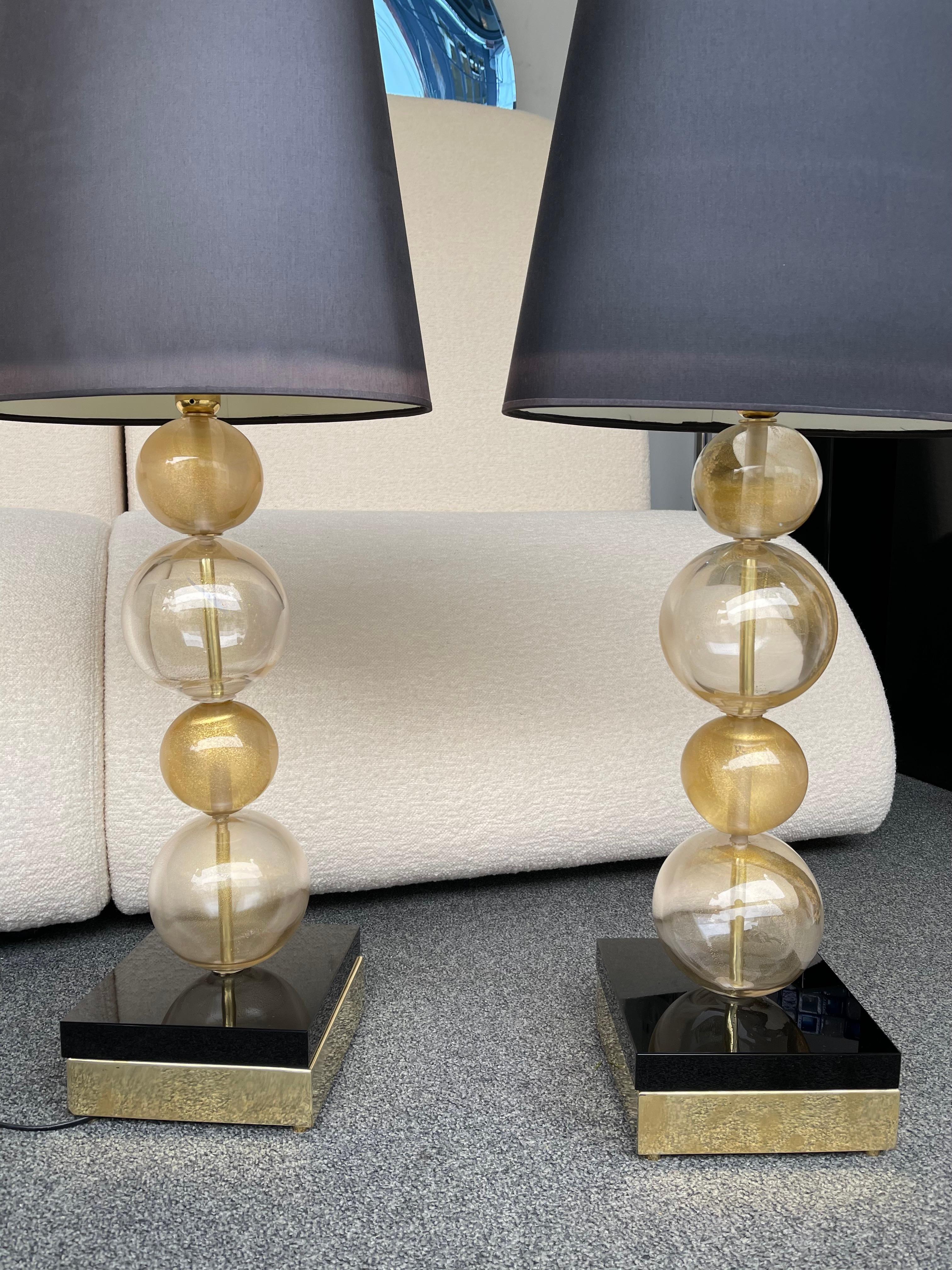 Contemporary Pair of Gold Bubble Murano Glass and Brass Lamps, Italy For Sale 5