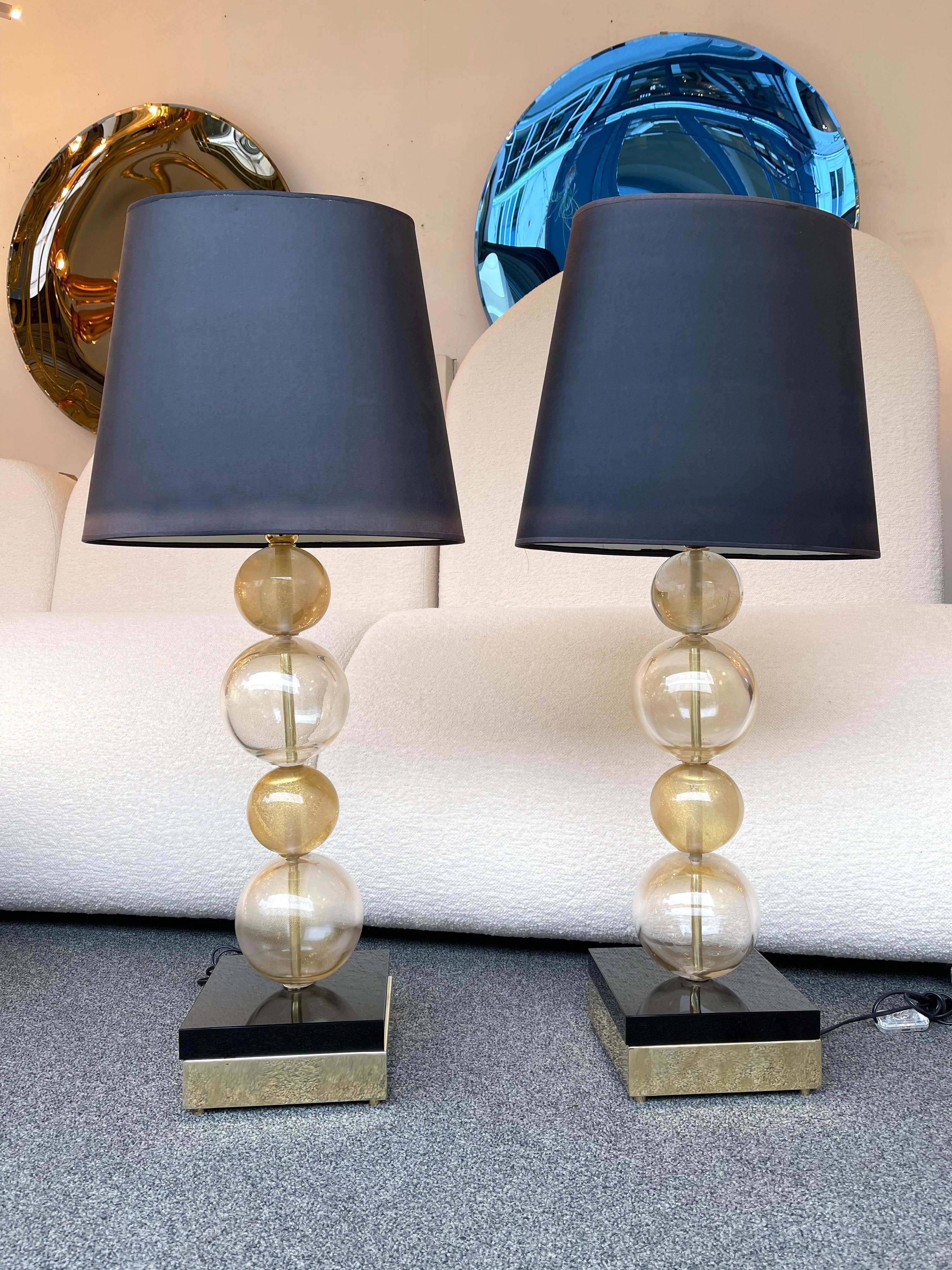 Contemporary Pair of Gold Bubble Murano Glass and Brass Lamps, Italy For Sale 2
