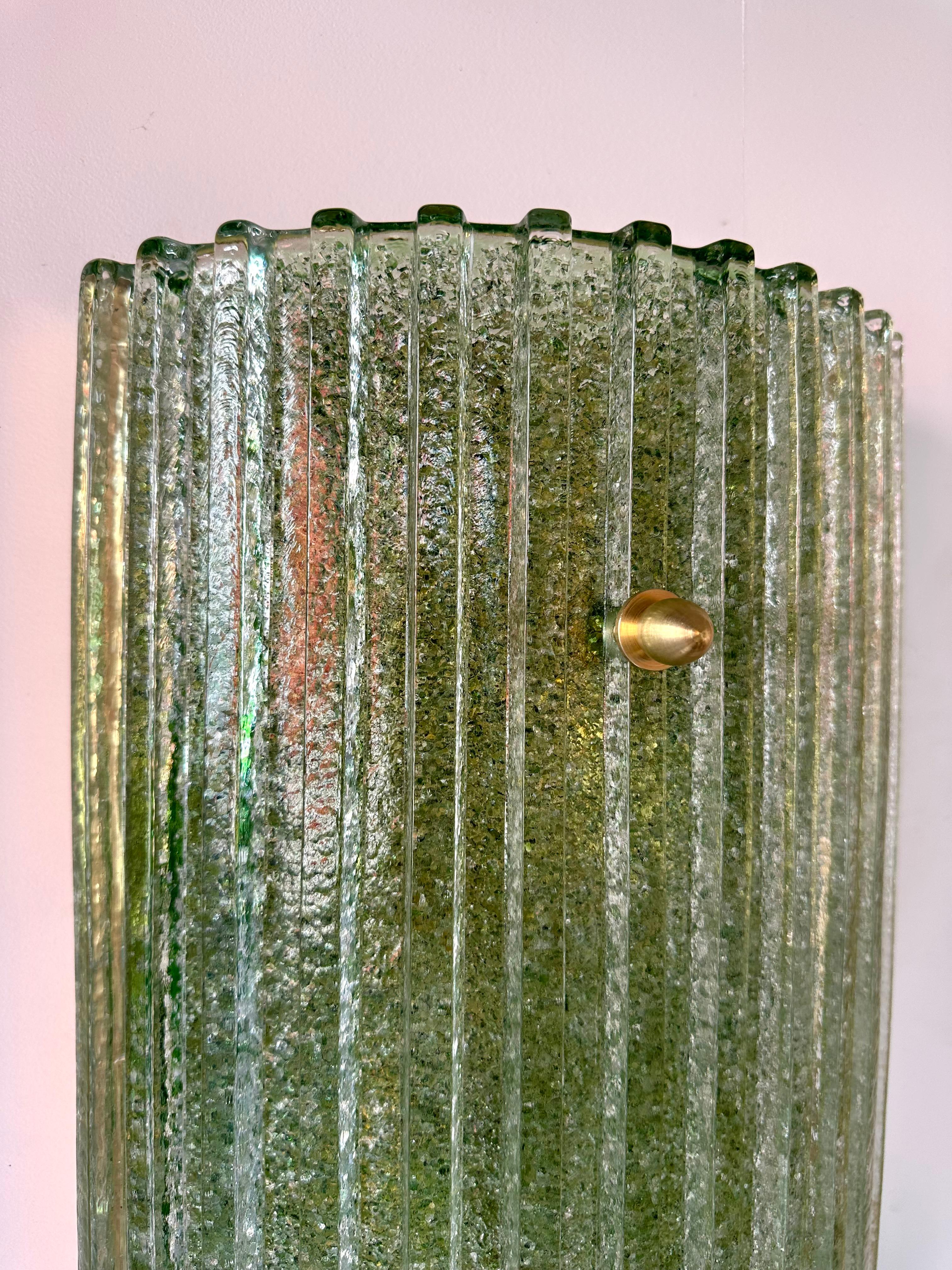 Coppia contemporanea di lampade in vetro di Murano Greene & Greene e ottone, Italia In condizioni Nuovo in vendita a SAINT-OUEN, FR