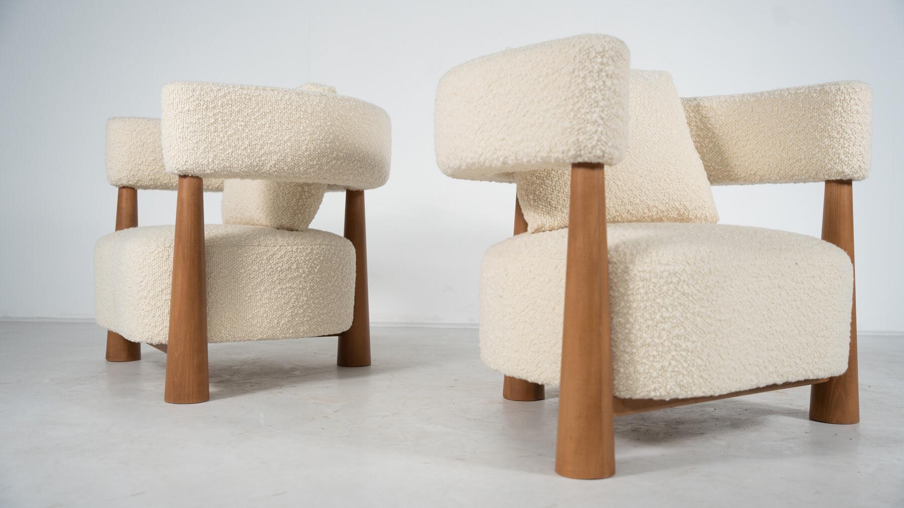 Contemporary Pair of Italian Armchairs, Wood and White Boucle Fabric For Sale 7