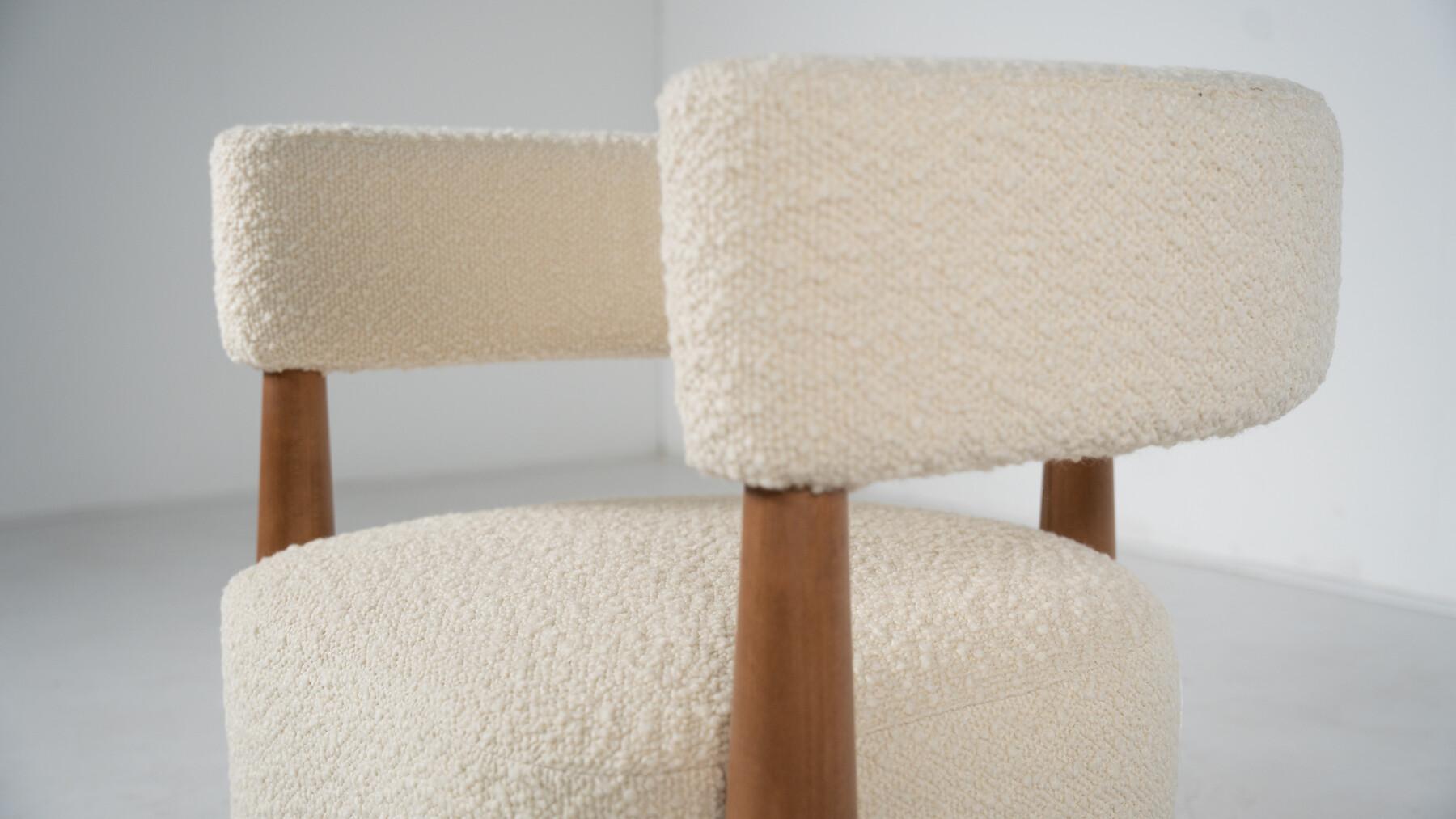 Contemporary Pair of Italian Armchairs, Wood and White Boucle Fabric For Sale 10