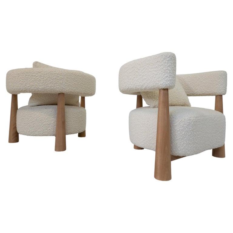 Contemporary Pair of Italian Armchairs, Wood and White Boucle Fabric For Sale 1