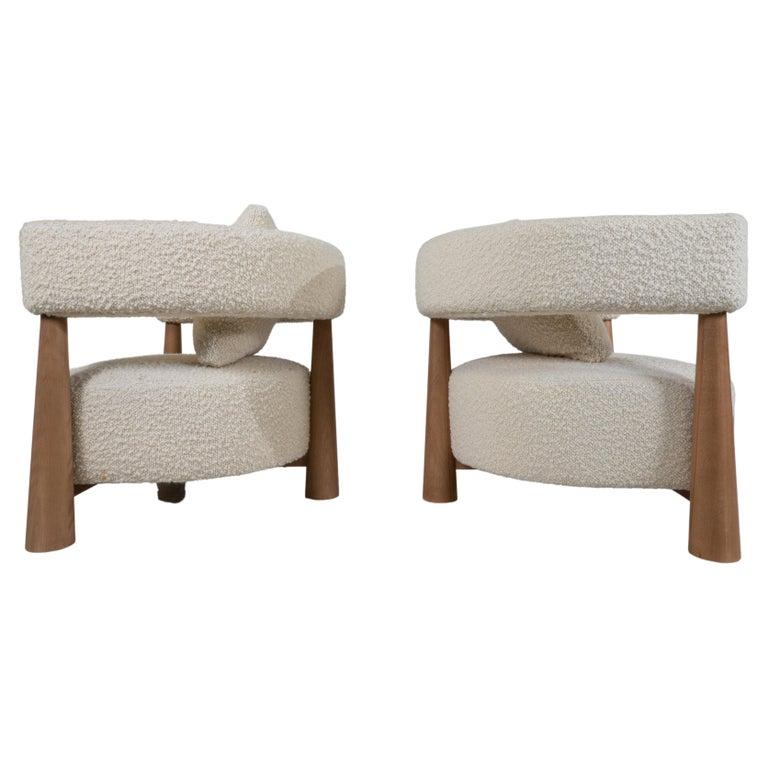 Contemporary Pair of Italian Armchairs, Wood and White Boucle Fabric For Sale 2