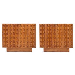 Coppia di credenze italiane contemporanee in legno massiccio e travertino
