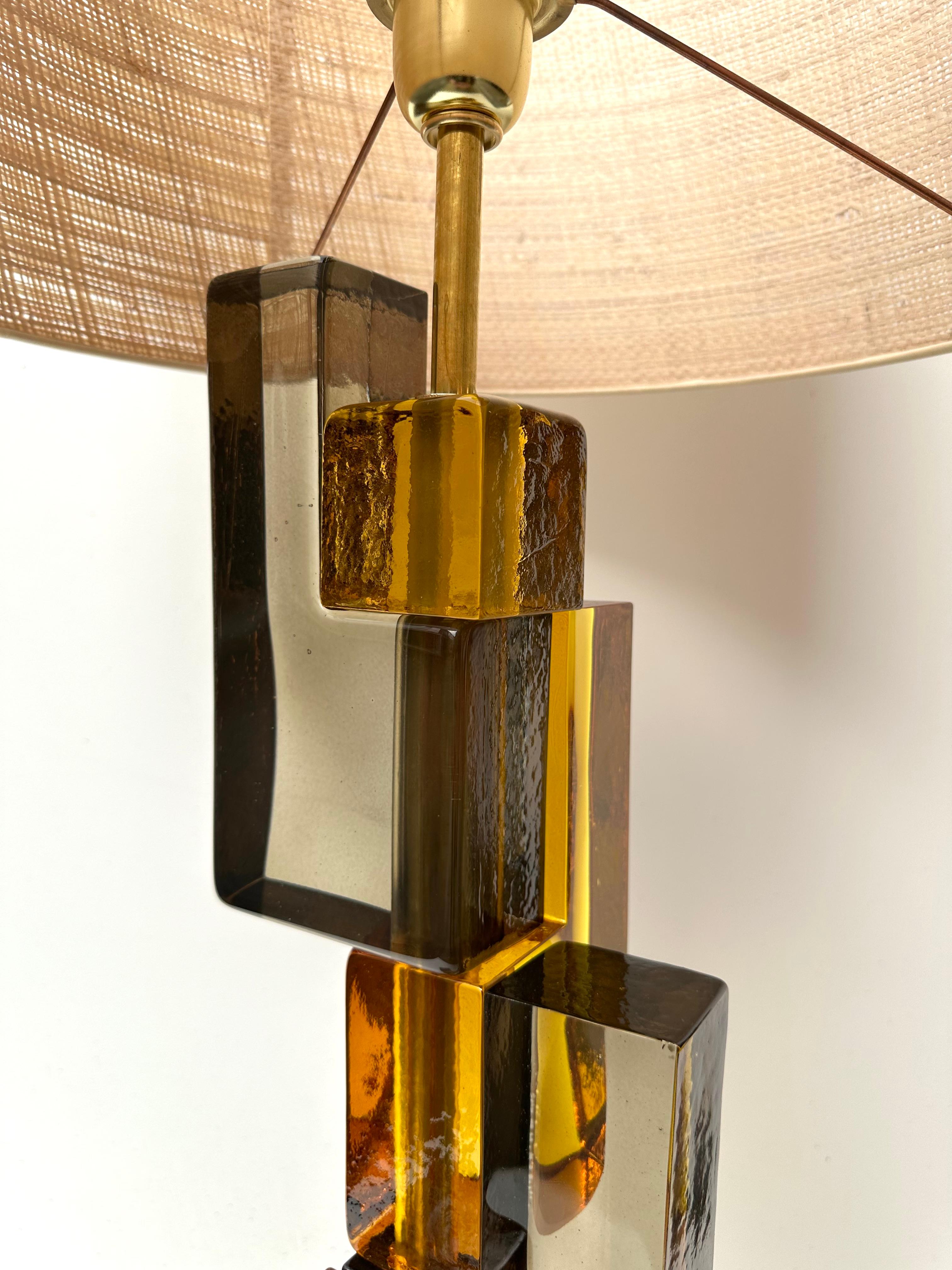Contemporary Pair of Lamps Amber Smoke Cubic Murano Glass and Brass, Italy For Sale 6