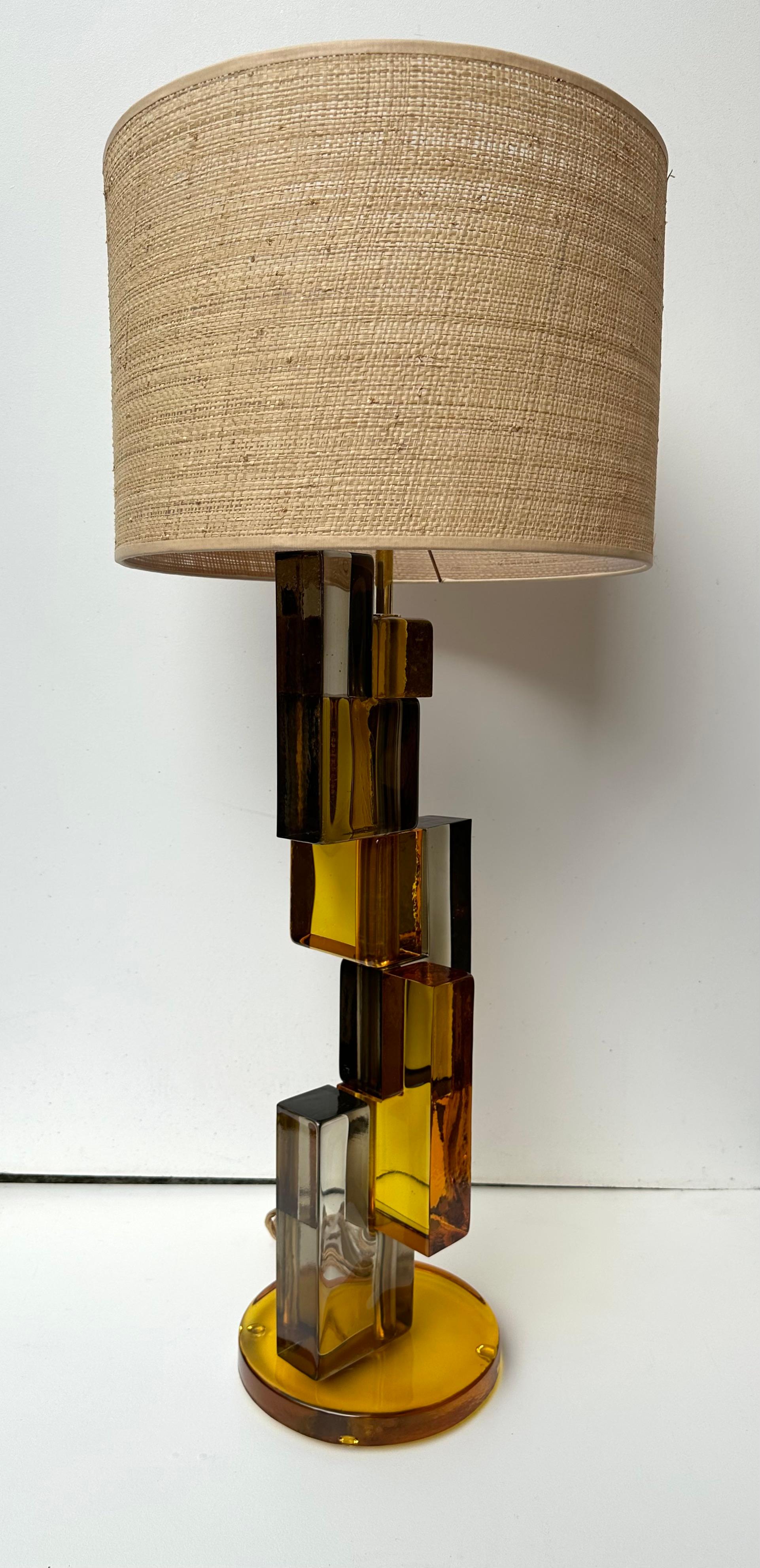 Contemporary Pair of Lamps Amber Smoke Cubic Murano Glass and Brass, Italy For Sale 1