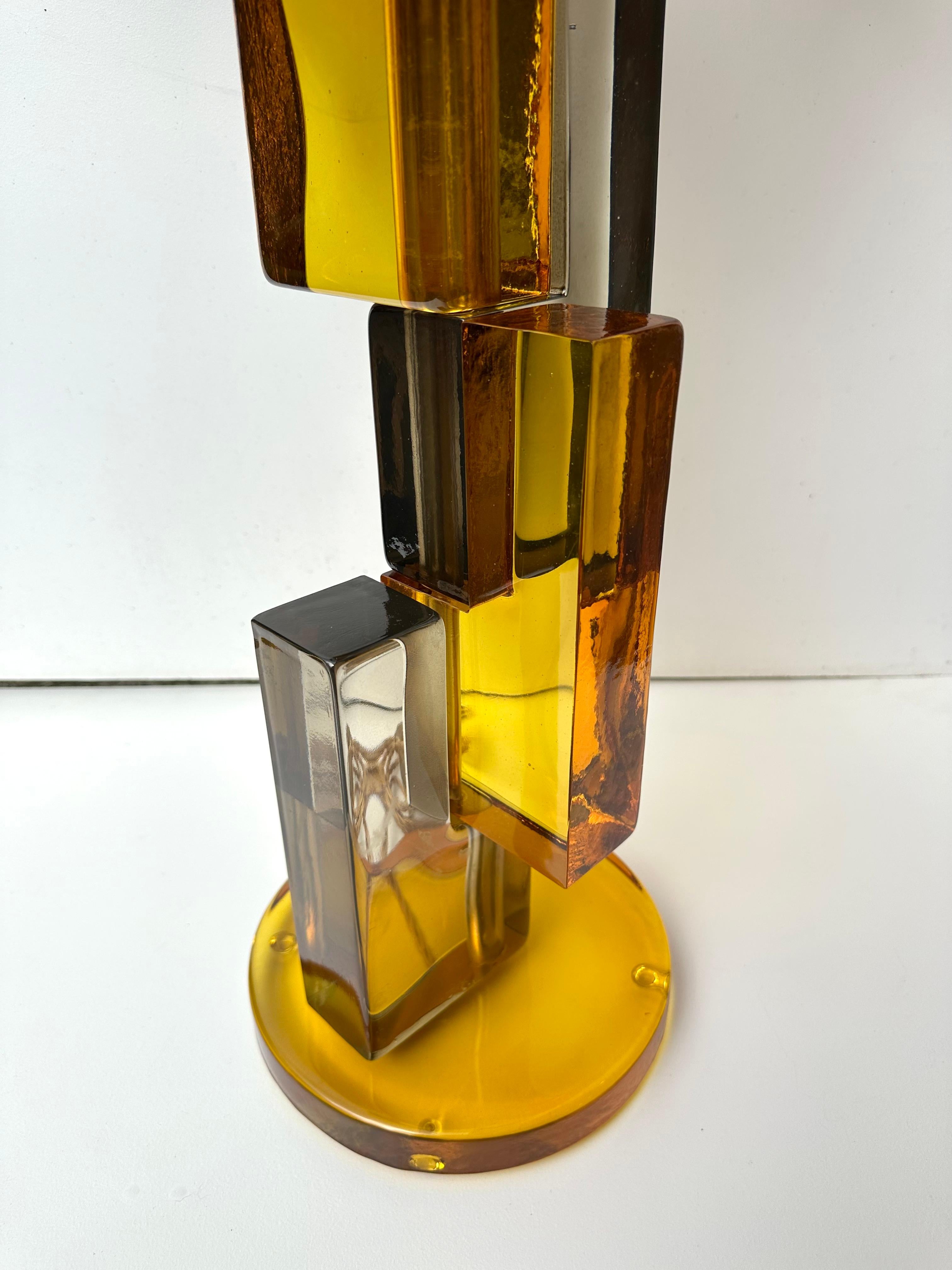 Contemporary Pair of Lamps Amber Smoke Cubic Murano Glass and Brass, Italy For Sale 2