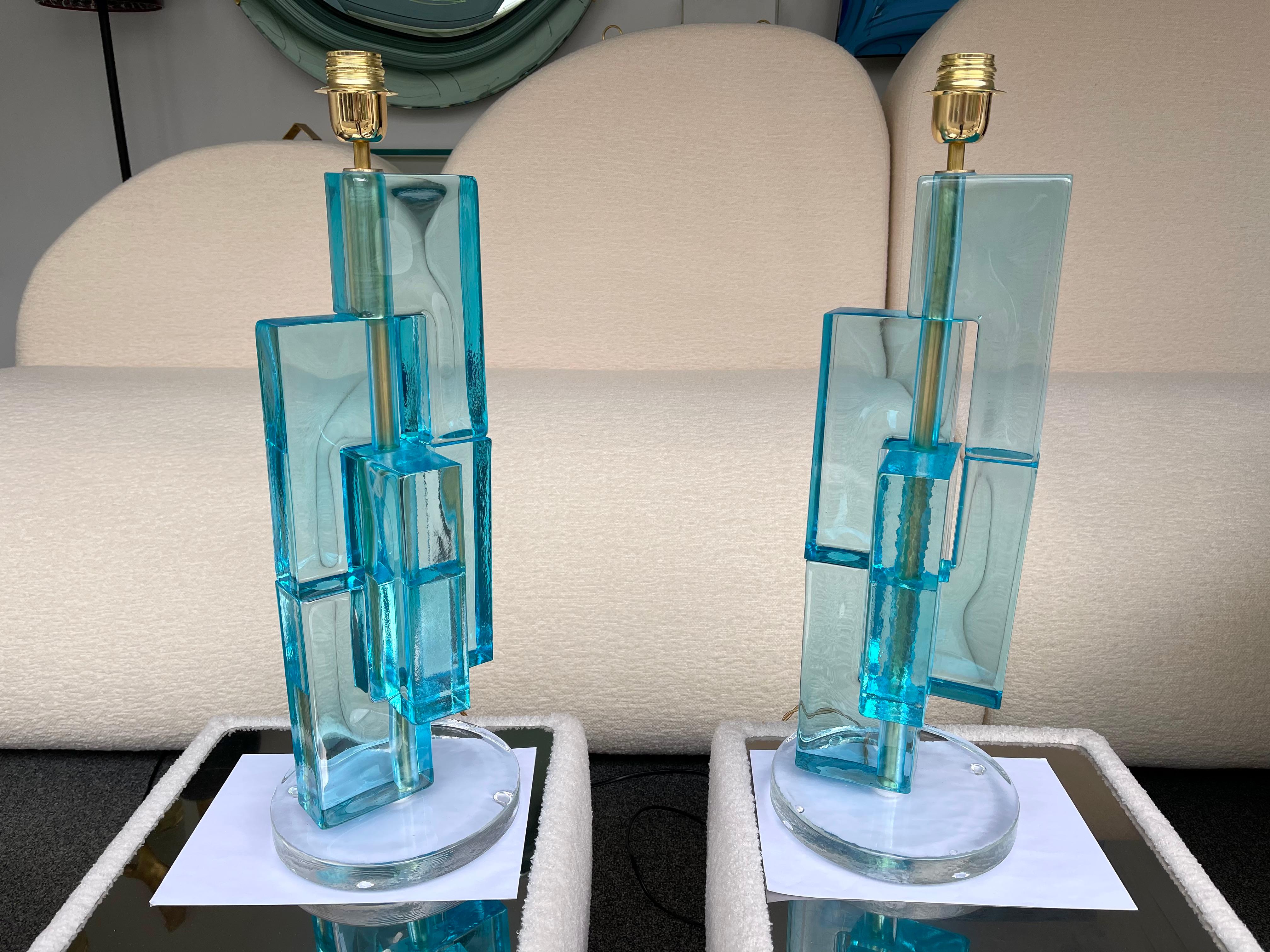 Contemporary Pair of Lamps Blue Lagoon Cubic Murano Glass and Brass, Italy 3