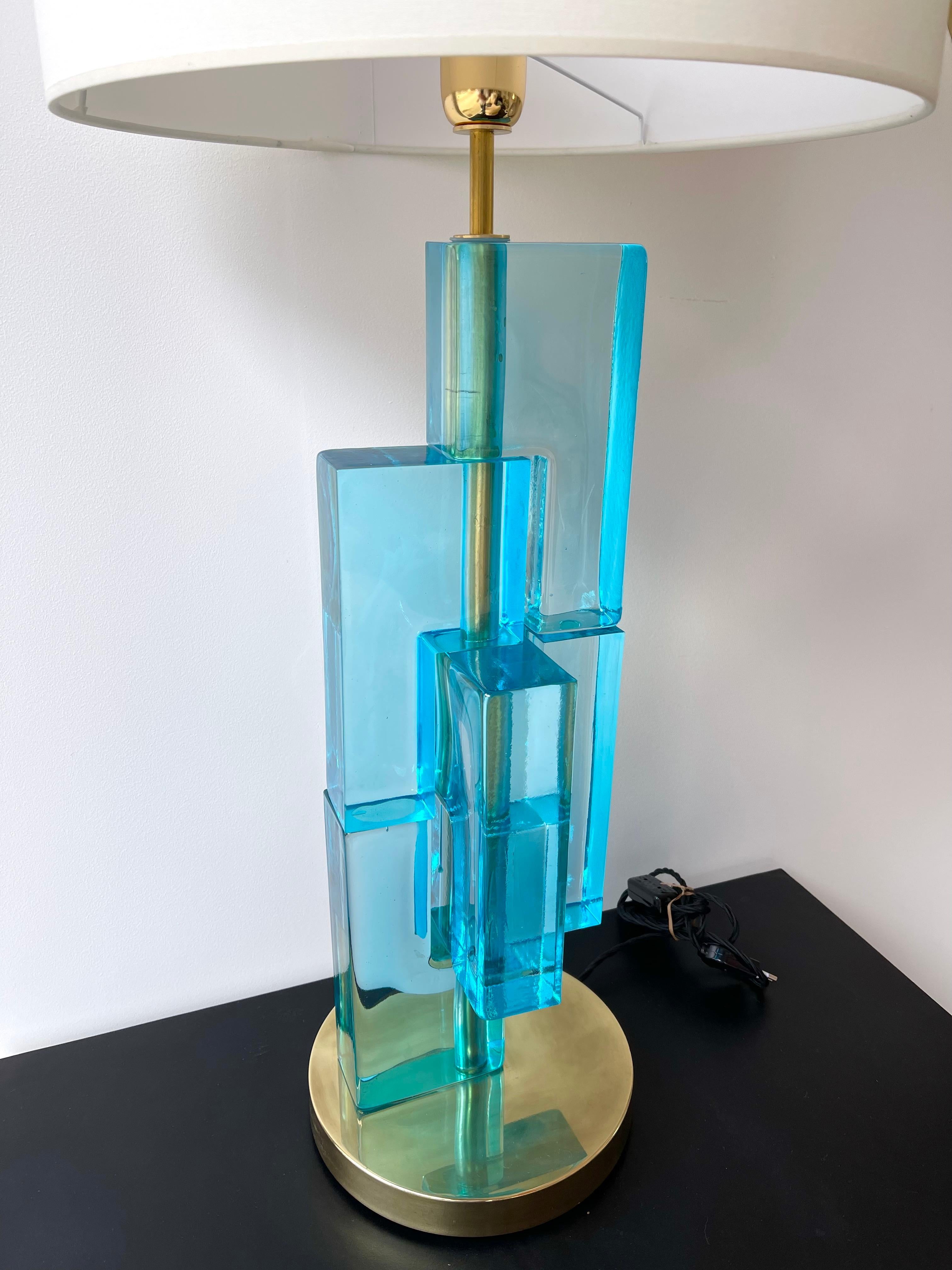 Contemporary Pair of Lamps Blue Lagoon Cubic Murano Glass and Brass, Italy For Sale 1