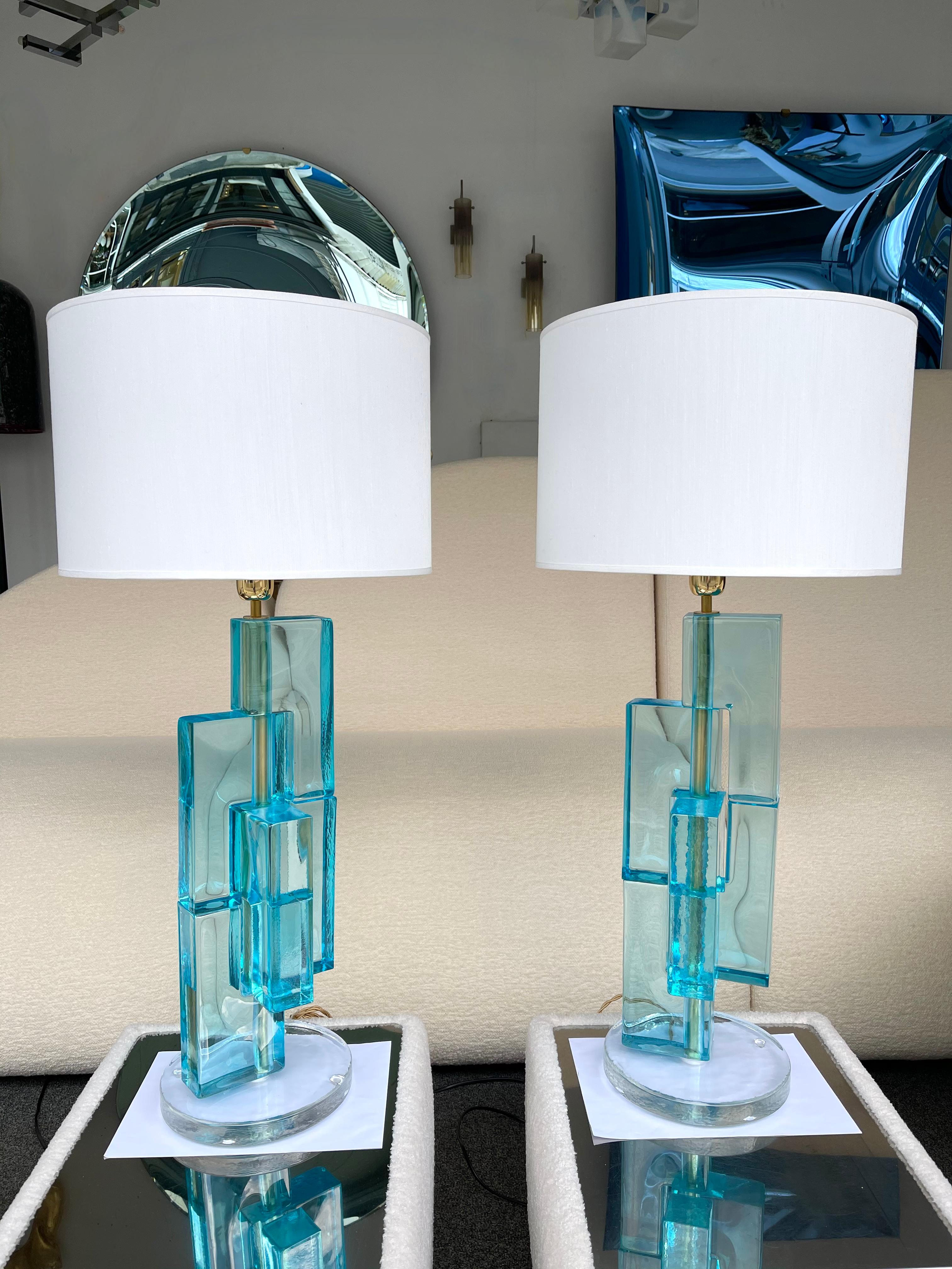 Contemporary Pair of Lamps Blue Lagoon Cubic Murano Glass and Brass, Italy 1