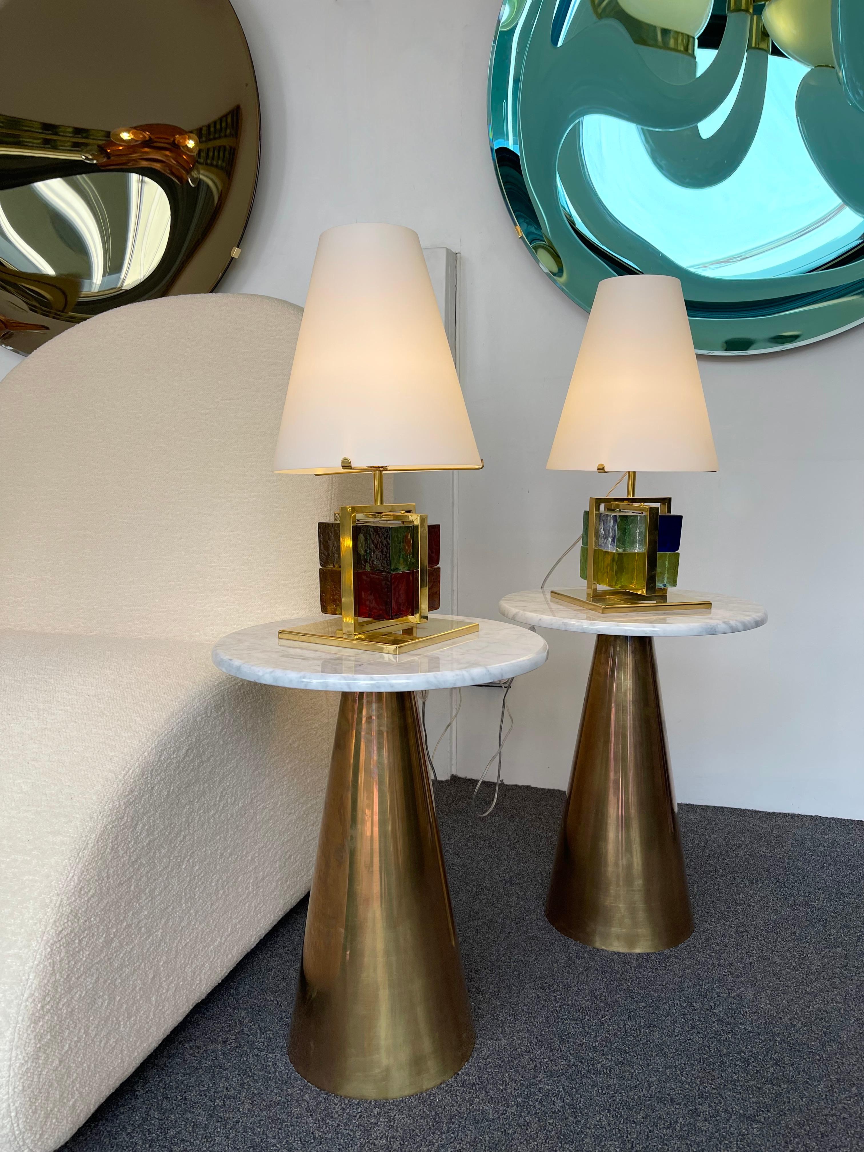 Pair of brass cage lamps Murano pressed glass cube, opaline glass shades. In the style of Mazzega, Poliarte, Venini, Vistosi, La Murrina, Fontana Arte, Carlo Aldo Nason, Hollywood Regency, Artemide, Stilnovo.