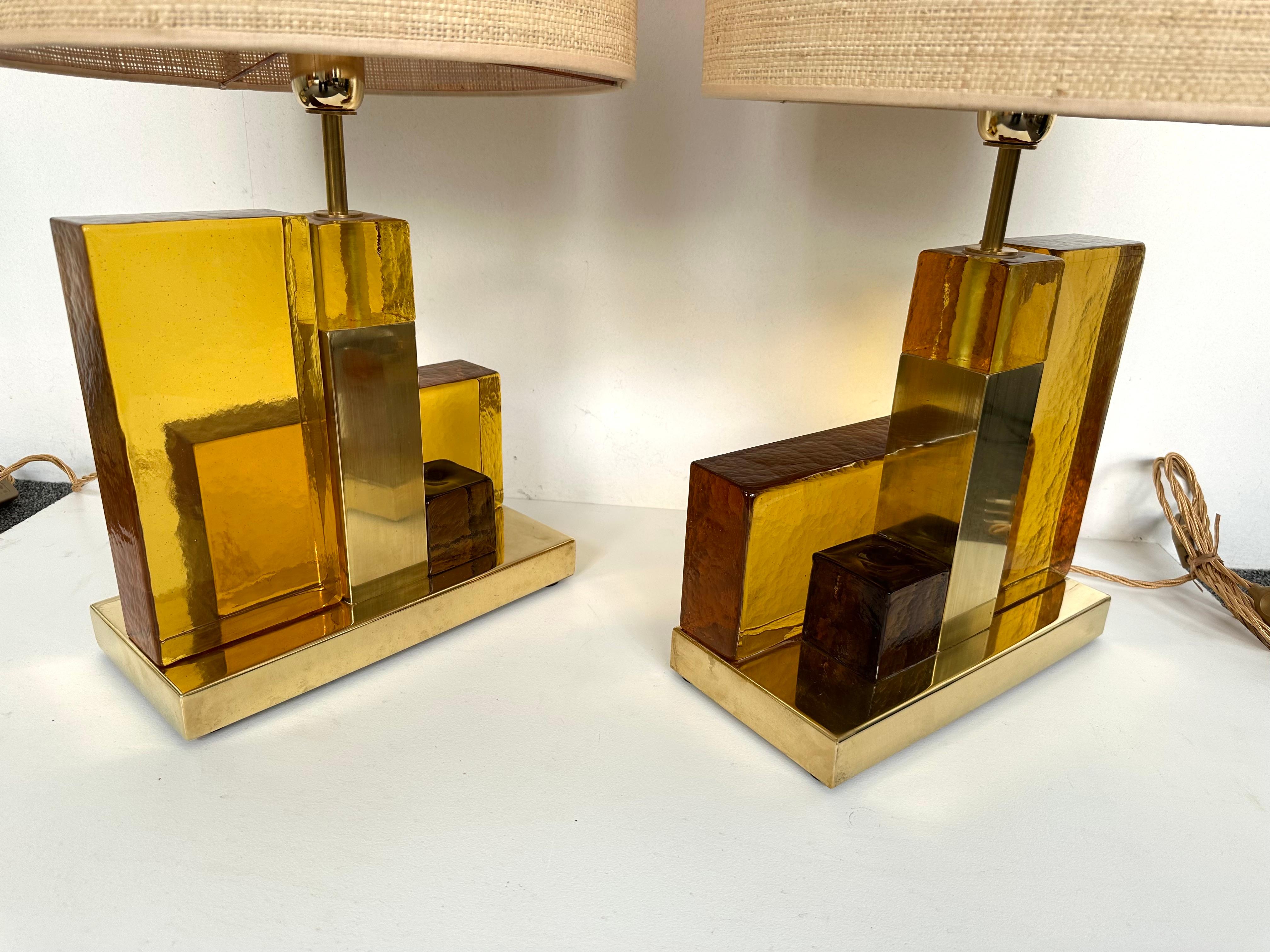 Contemporary Pair of Lamps Cubic Yellow Amber Murano Glass and Brass, Italy For Sale 3