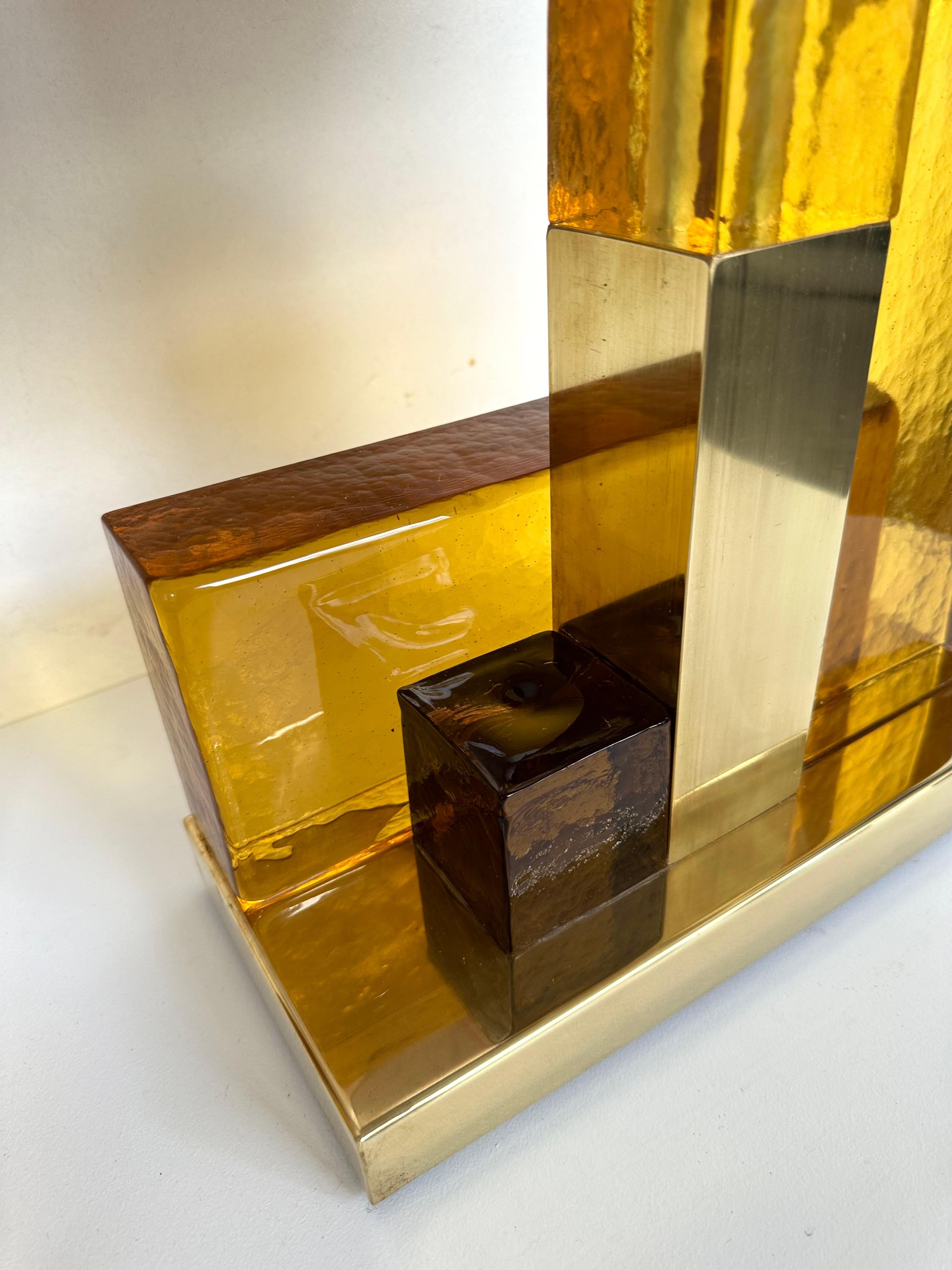 Contemporary Lampenpaar Cubic Yellow Amber Murano Glas und Messing, Italien im Zustand „Neu“ im Angebot in SAINT-OUEN, FR