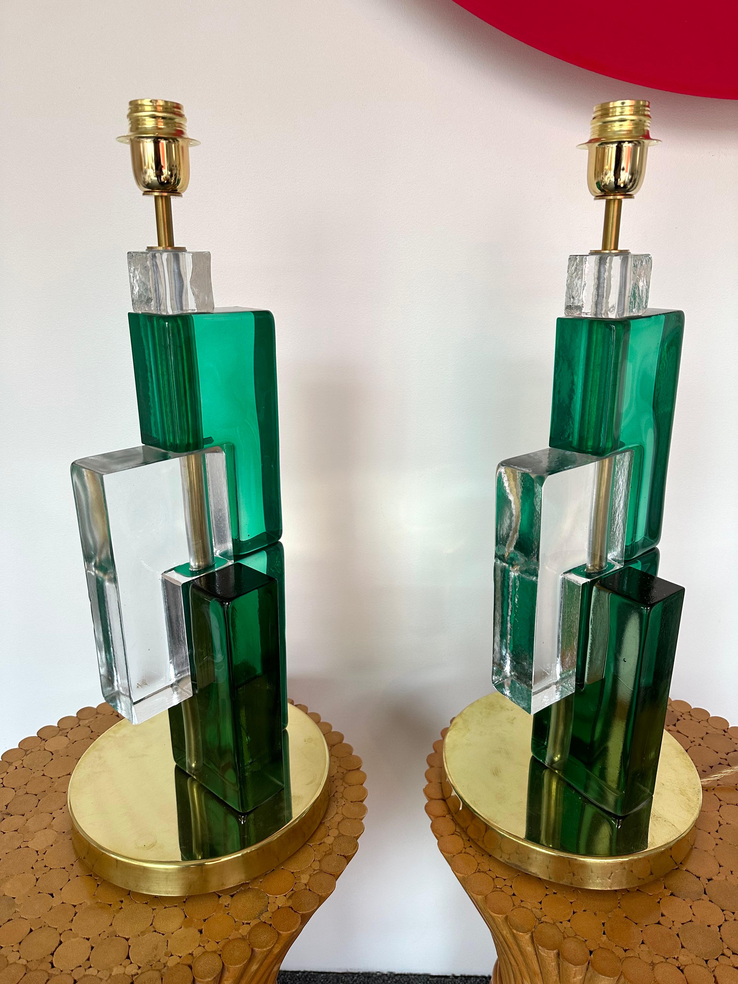 Contemporary Pair of Lamps Green Cubic Murano Glass and Brass, Italy 4