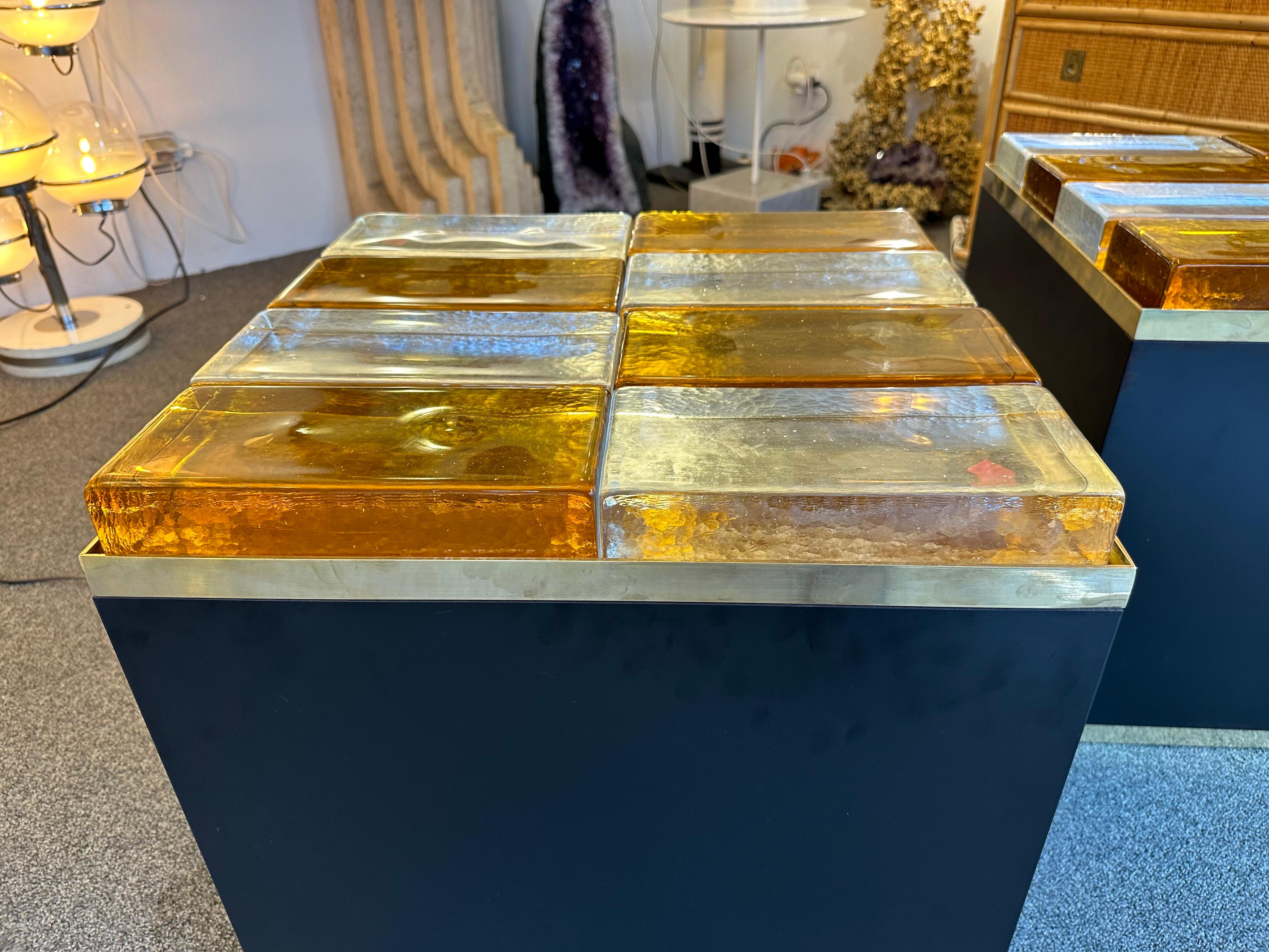 Coppia di tavolini contemporanei in vetro di Murano e ottone, Italia in vendita 4