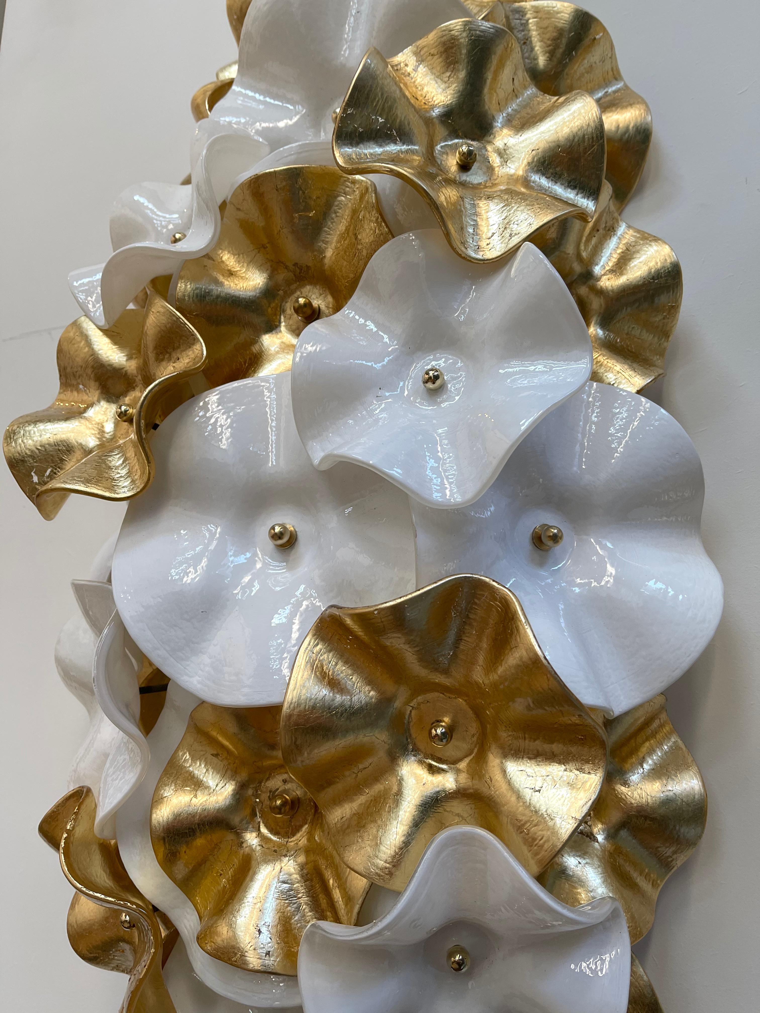 Contemporary Pair of Murano Glass Flowers and Brass Sconces, Italy 2