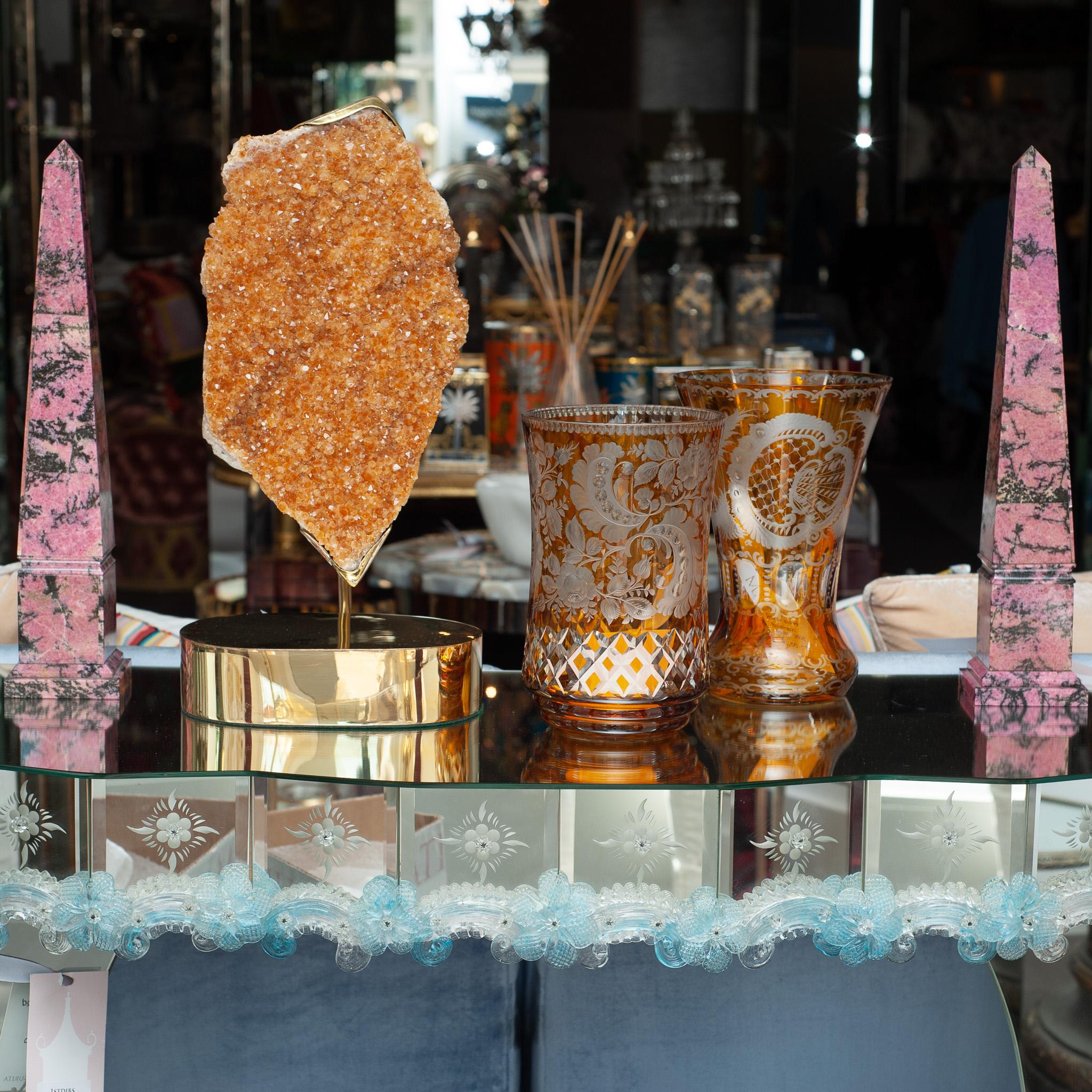 Contemporary Pair of Pink and Black Rhodonite Stone Obelisks In Good Condition For Sale In Toronto, ON
