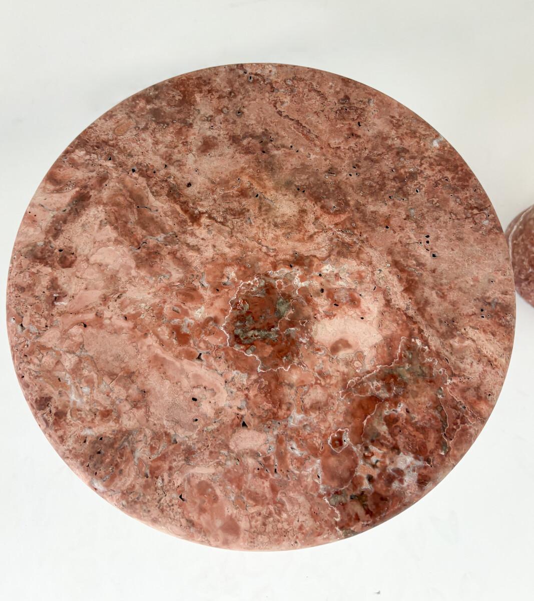 Contemporary Pair of Pink Travertine Side Tables For Sale 1