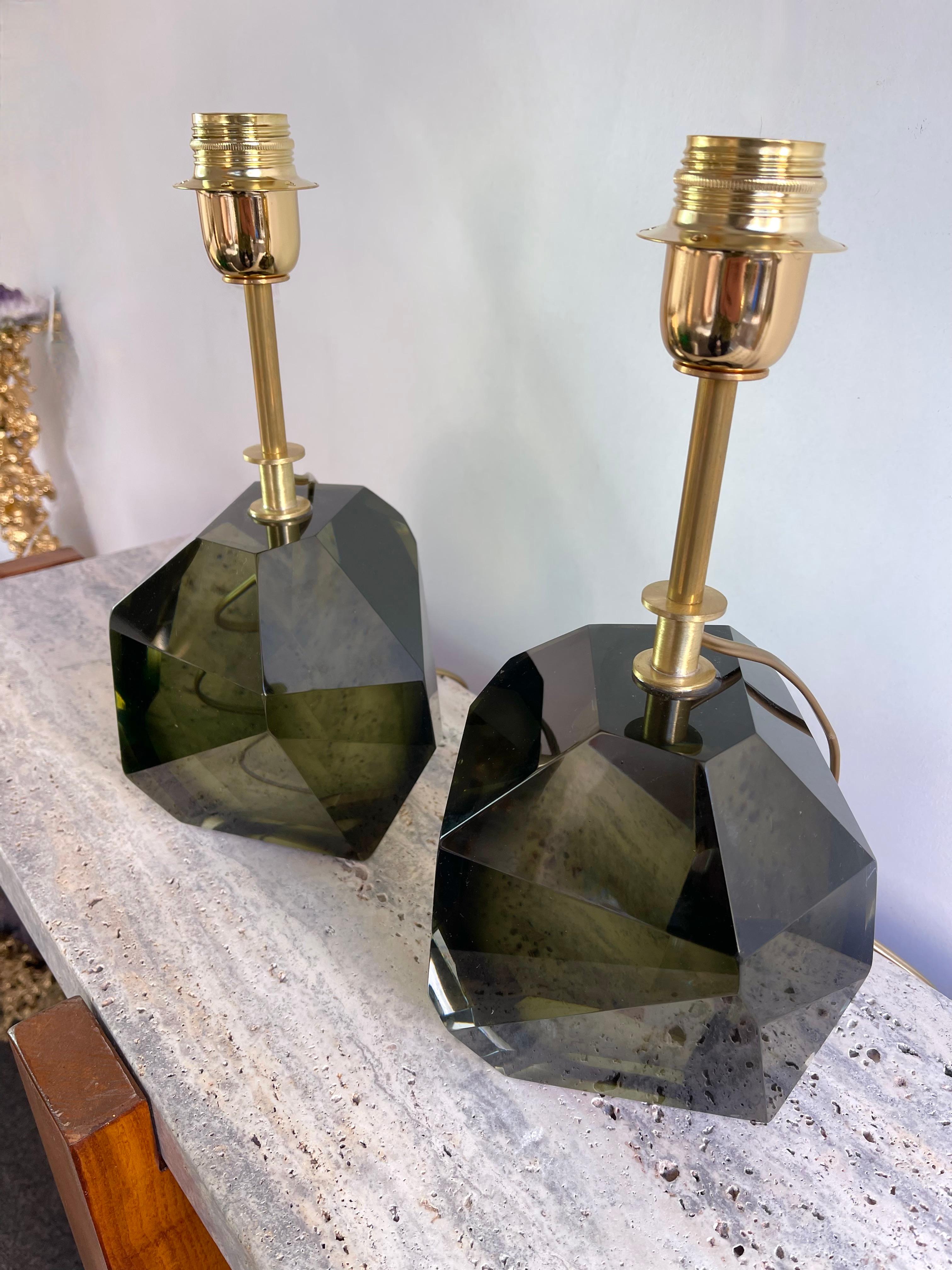 Contemporary Pair of Stone Diamond Murano Glass and Brass Lamps, Italy For Sale 2