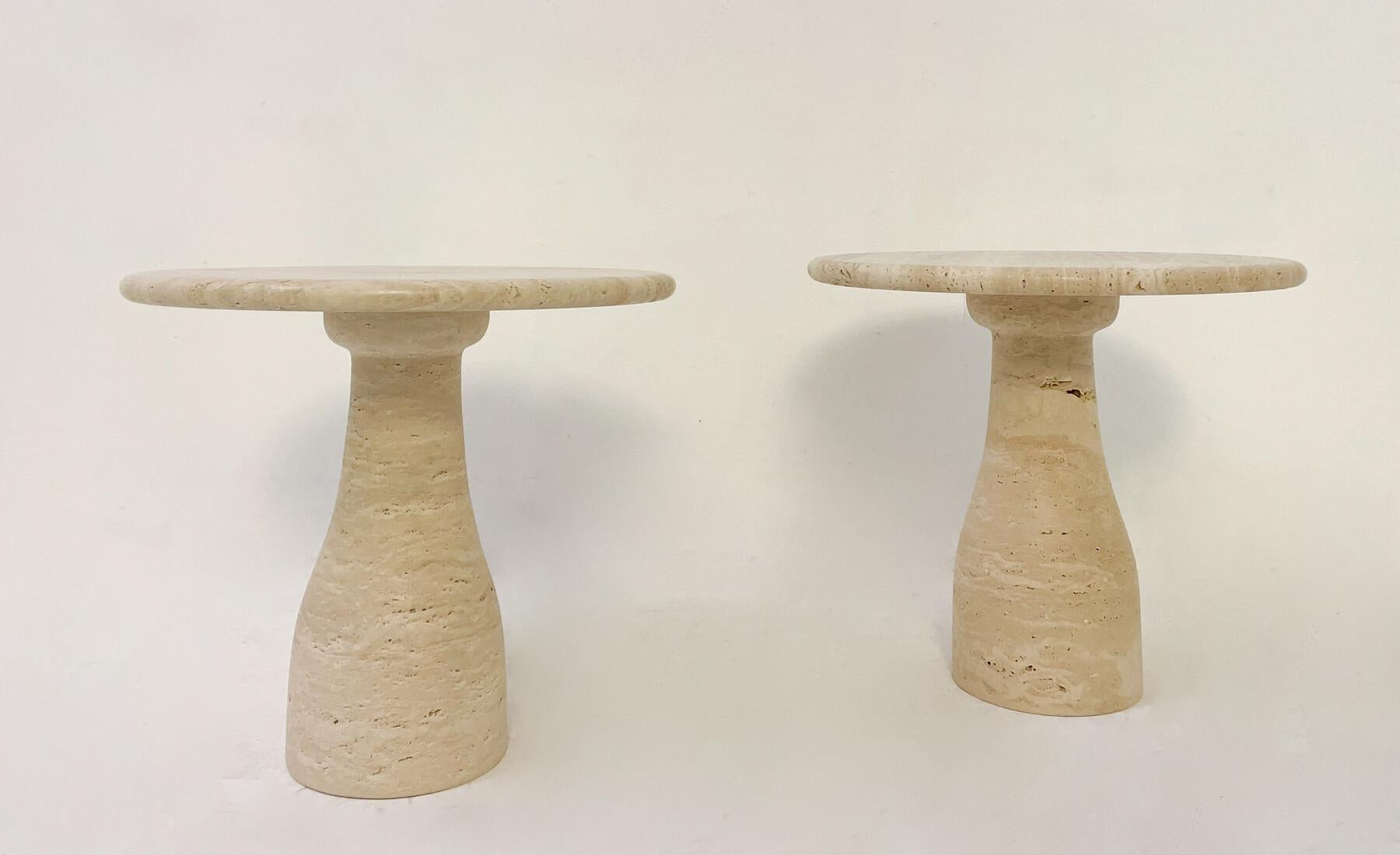 Contemporary Pair of Travertine Side Tables, Italy For Sale 2