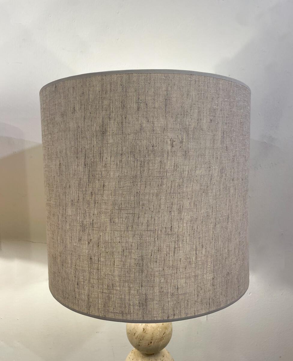 Paire de lampes de table contemporaines en travertin Bon état - En vente à Brussels, BE