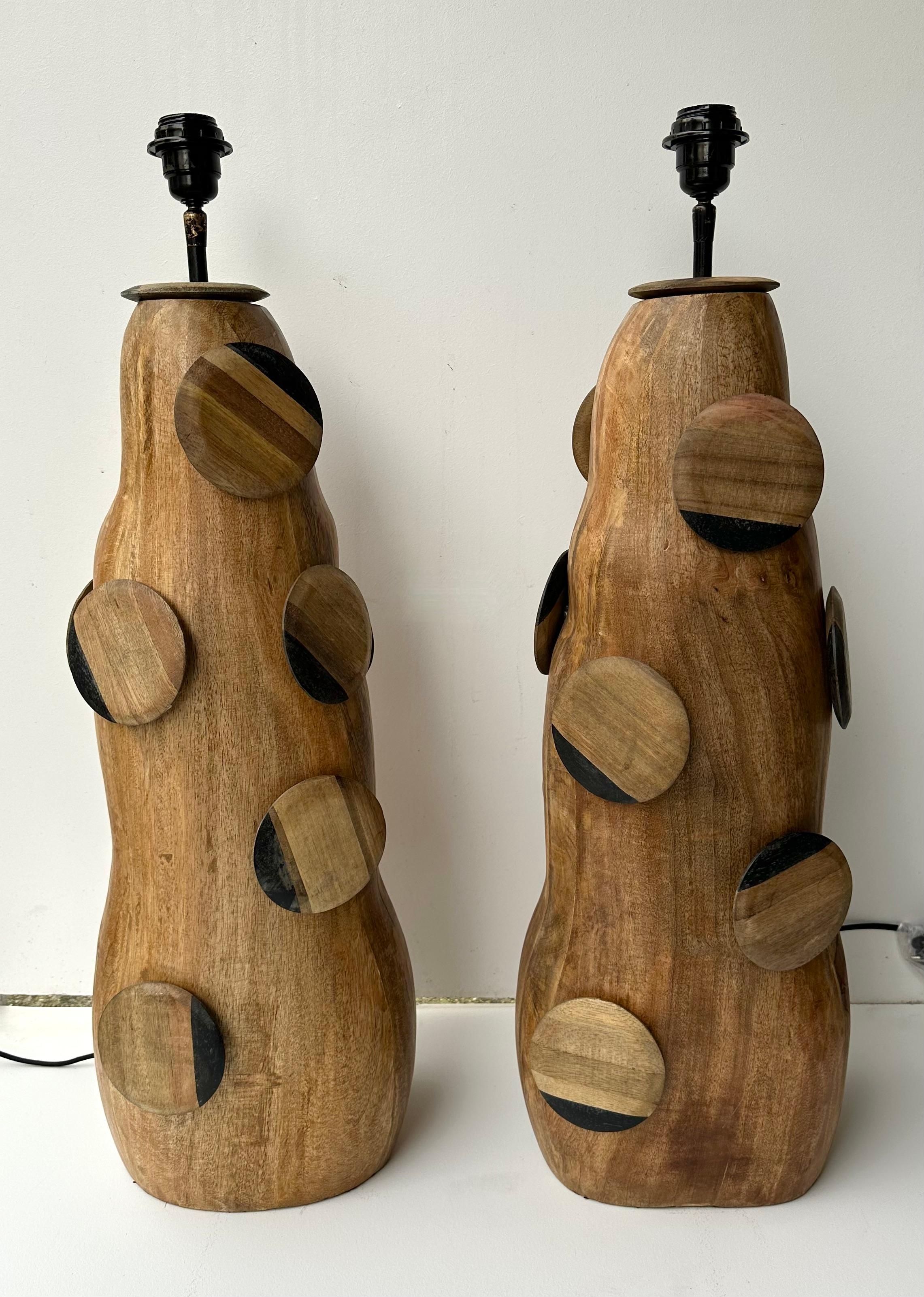 Contemporary Pair of Wood Discs Lamps, Italy For Sale 4