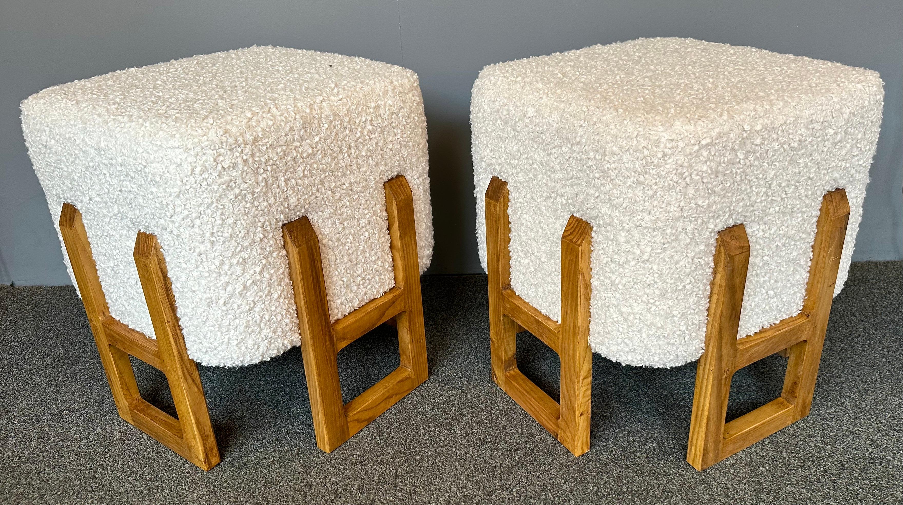 Contemporary Pair of Wood Stools and Bouclé Fabric. Italy In Good Condition For Sale In SAINT-OUEN, FR