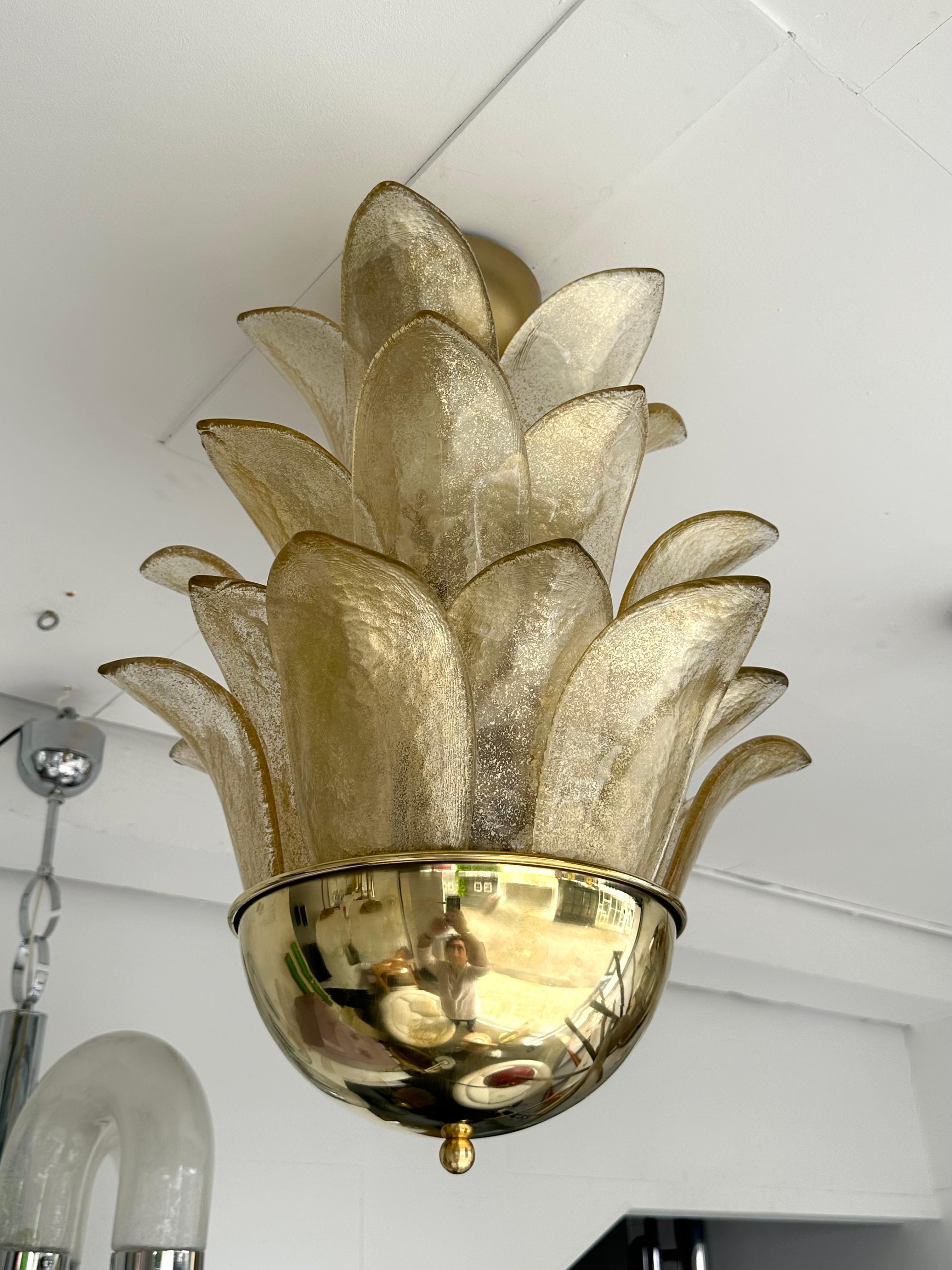 XXIe siècle et contemporain Pendentif Contemporary Palm Lightning Gold Murano Glass and Brass , Italy