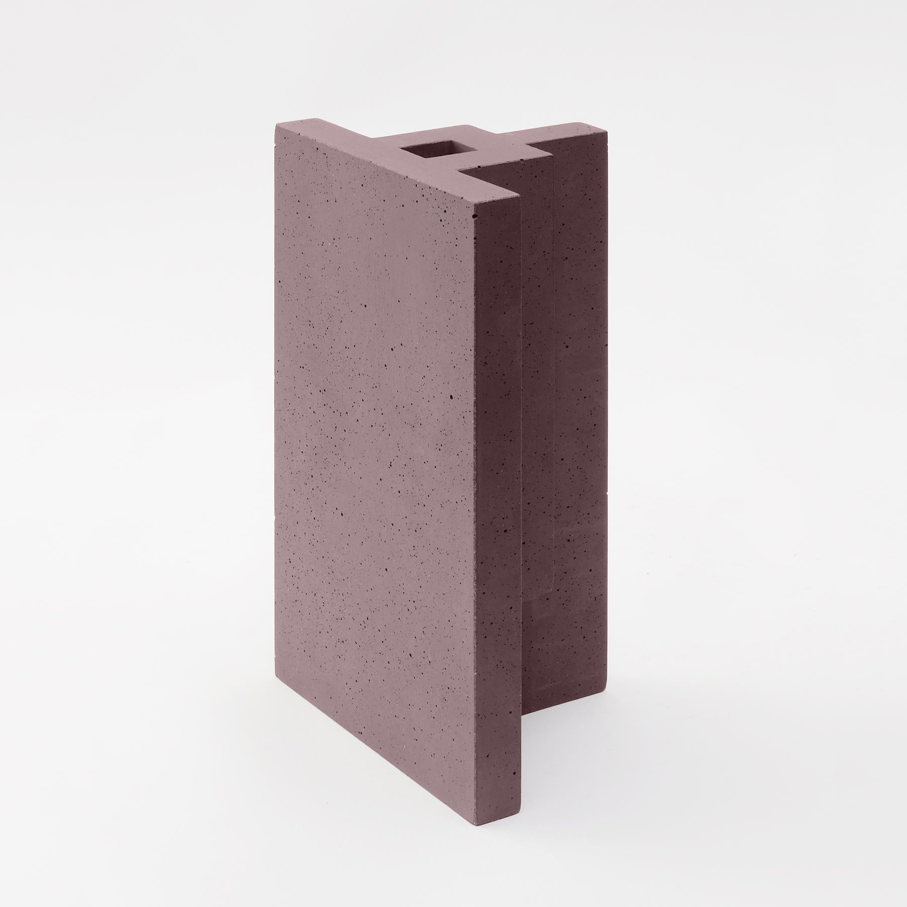 Chandigarh I - Marsala Brown - Design Vase Paolo Giordano Cement Cast
Chandigarh I - Marsala Brown

Chandigarh is a collection of vases inspired by the homonym city designed by Le Corbusier, who imagined and created it from nothing in India. The