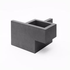 Chandigarh II -  Grigio - Design/One Scultura Paolo Giordano Cement Cast