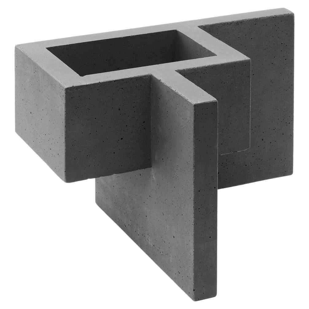 Chandigarh II - Dark Grey - Design Vase Paolo Giordano Cement Cast For Sale