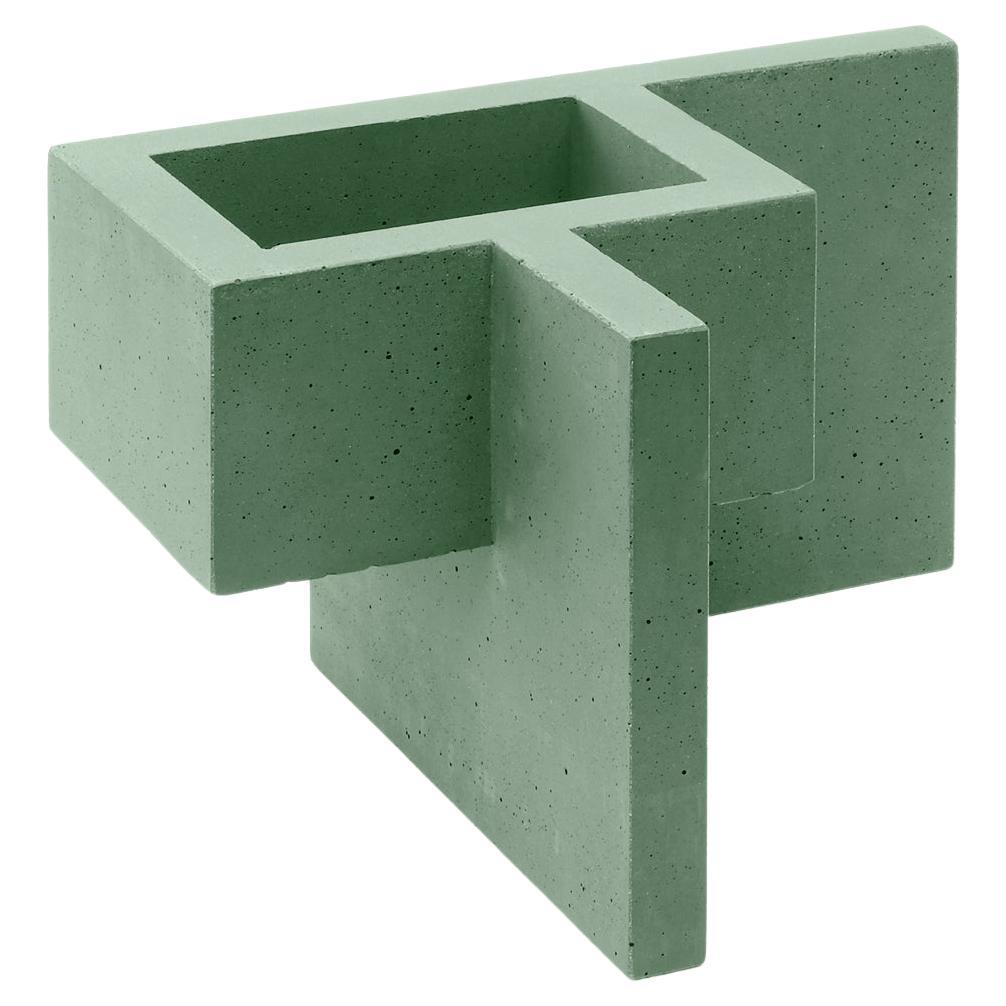 Vase design Chandigarh II vert menthe coulé en ciment de Paolo Giordano