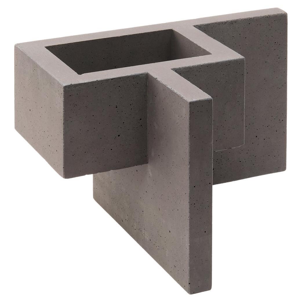 Chandigarh II - Natural Concrete -  Design Vase Paolo Giordano Cement Cast For Sale