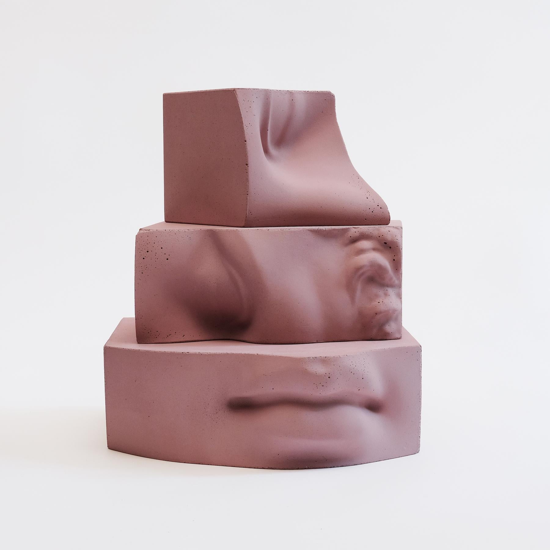 Hermes - Rose - Design Sculpture Paolo Giordano Concrete Cement Cast For Sale 1