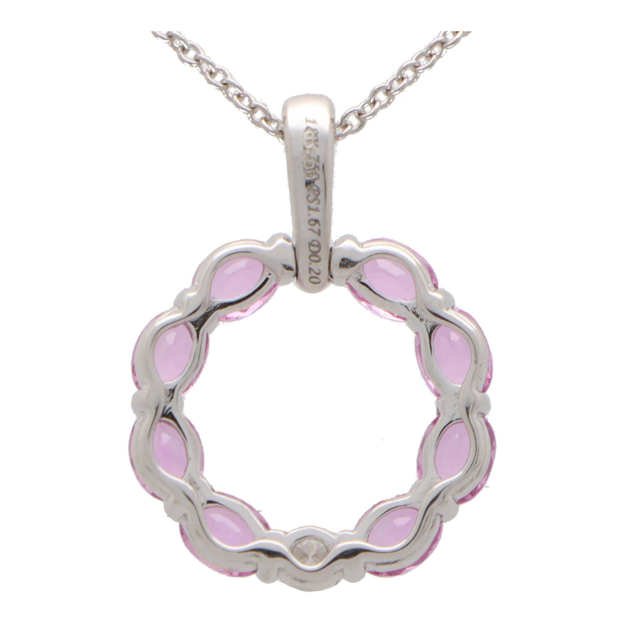 Contemporary Pastel Pink Sapphire and Diamond Pendant Necklace In Excellent Condition For Sale In London, GB