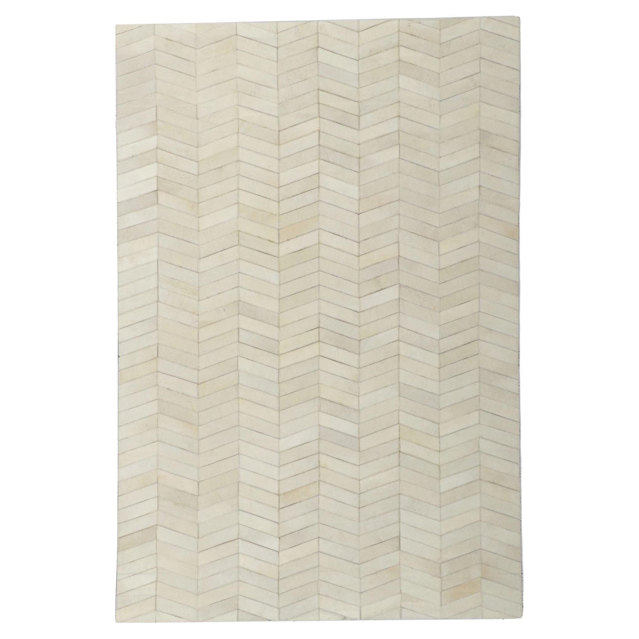 New Contemporary Patchwork Cowhide Rug with Modern Style For Sale