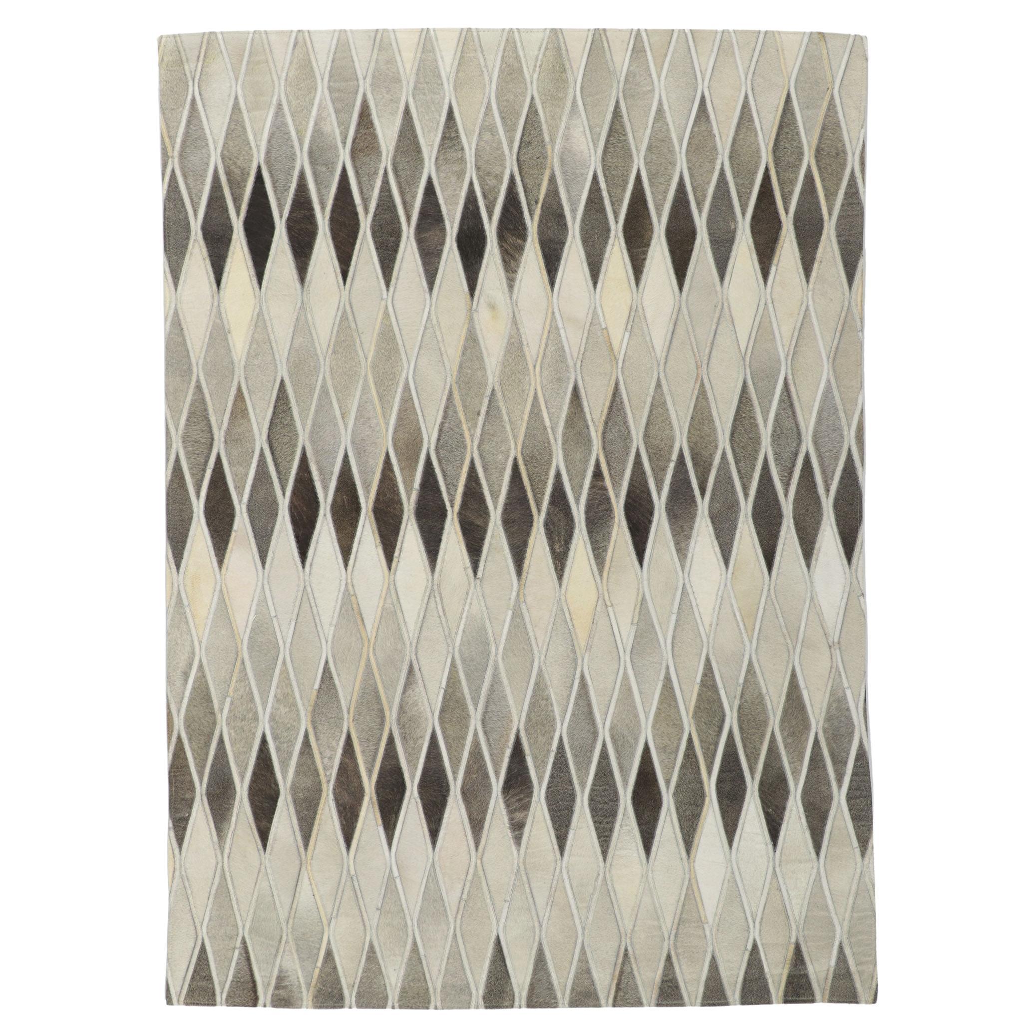 New Contemporary Patchwork Cowhide Rug with Modern Style For Sale