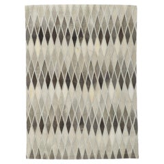 New Contemporary Patchwork Cowhide Rug with Modern Style