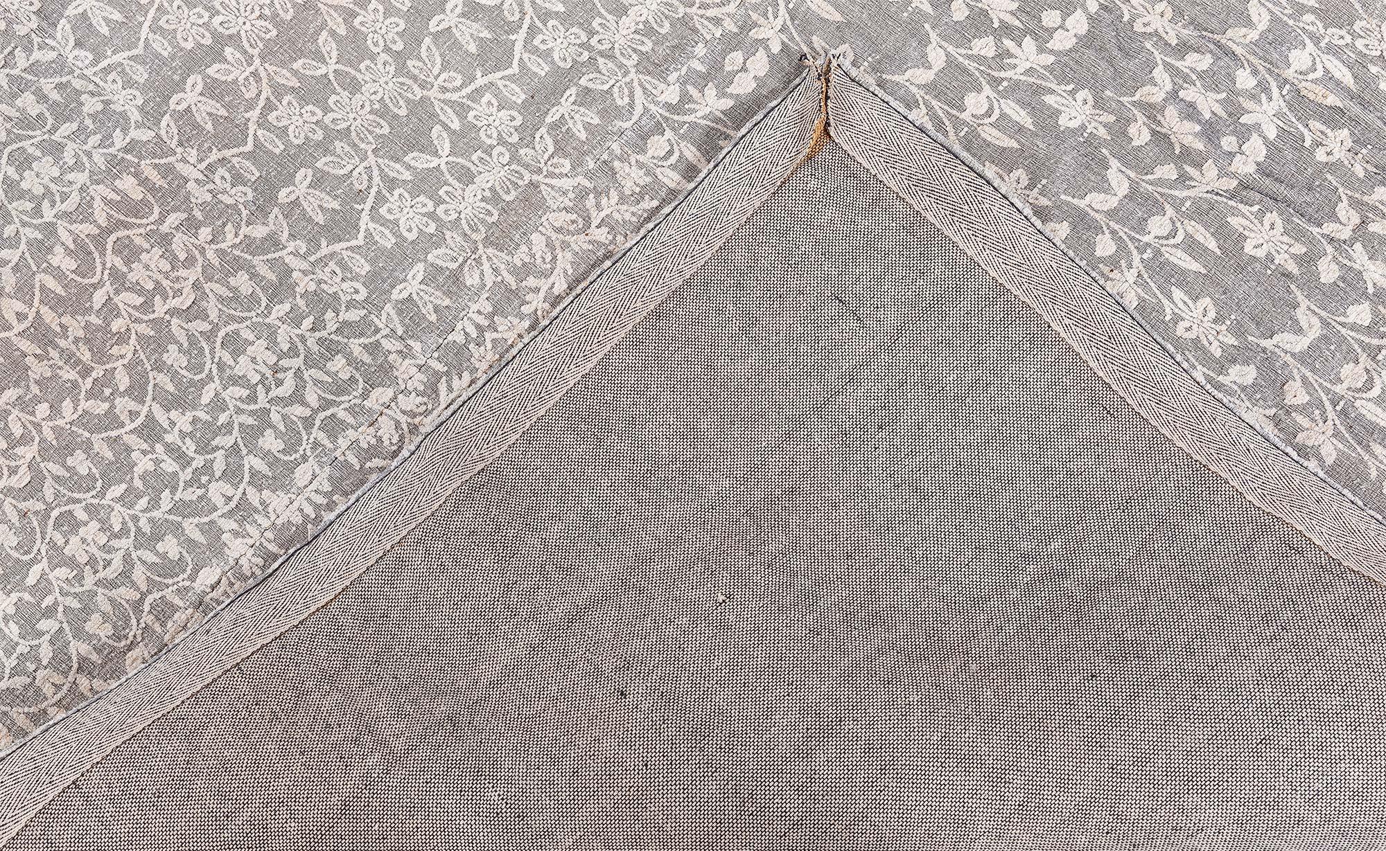 Lana Tappeto contemporaneo in lana fatto a mano di Doris Leslie Blau, simile a un patchwork floreale. in vendita