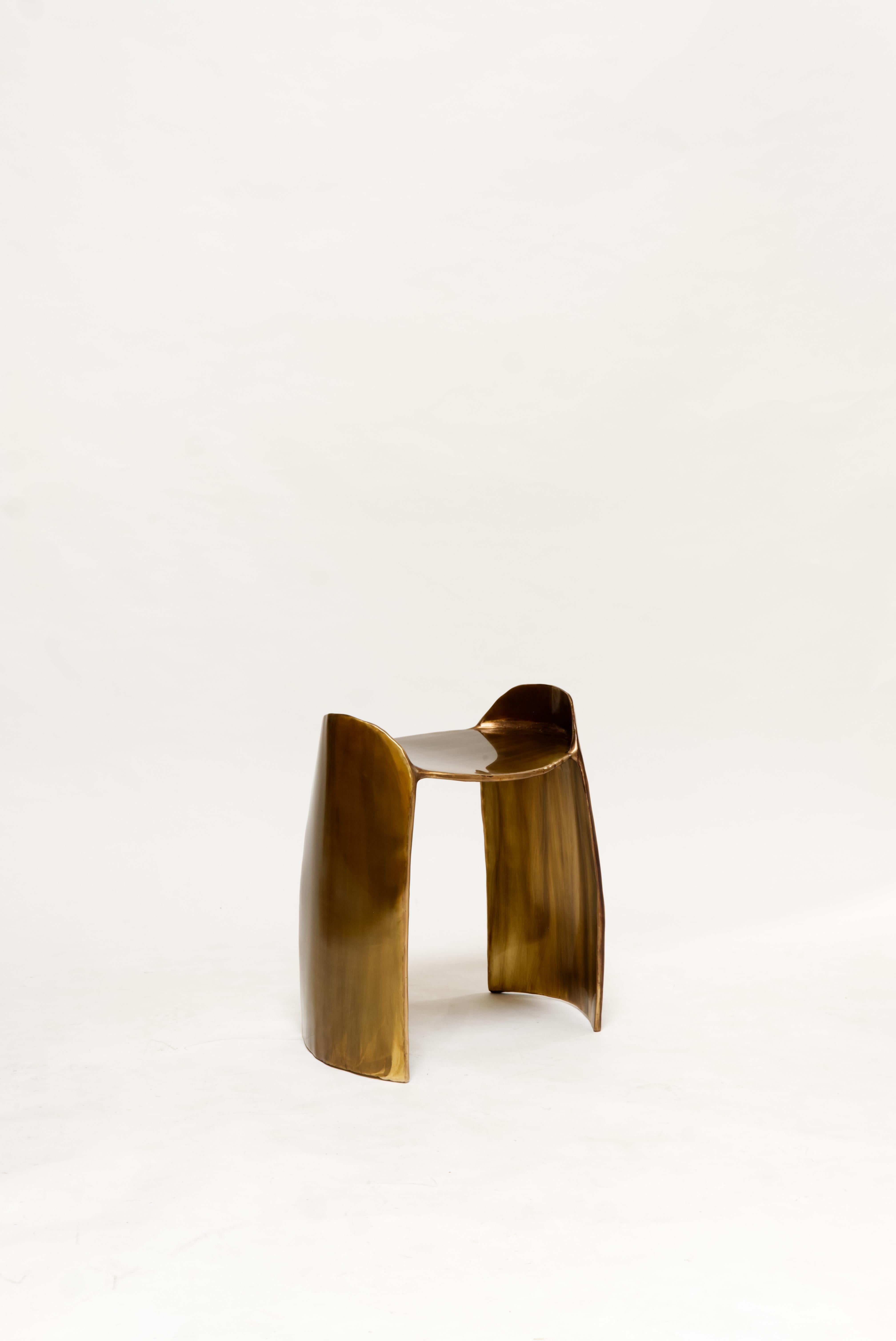 After a beginning as a furnitures restorer in Italy, and more than seven years of experience in metalworking as an assistant of Valentin Loellmann, Christian specialized in merging the fluidity and elegance of materials like steel and brass. His