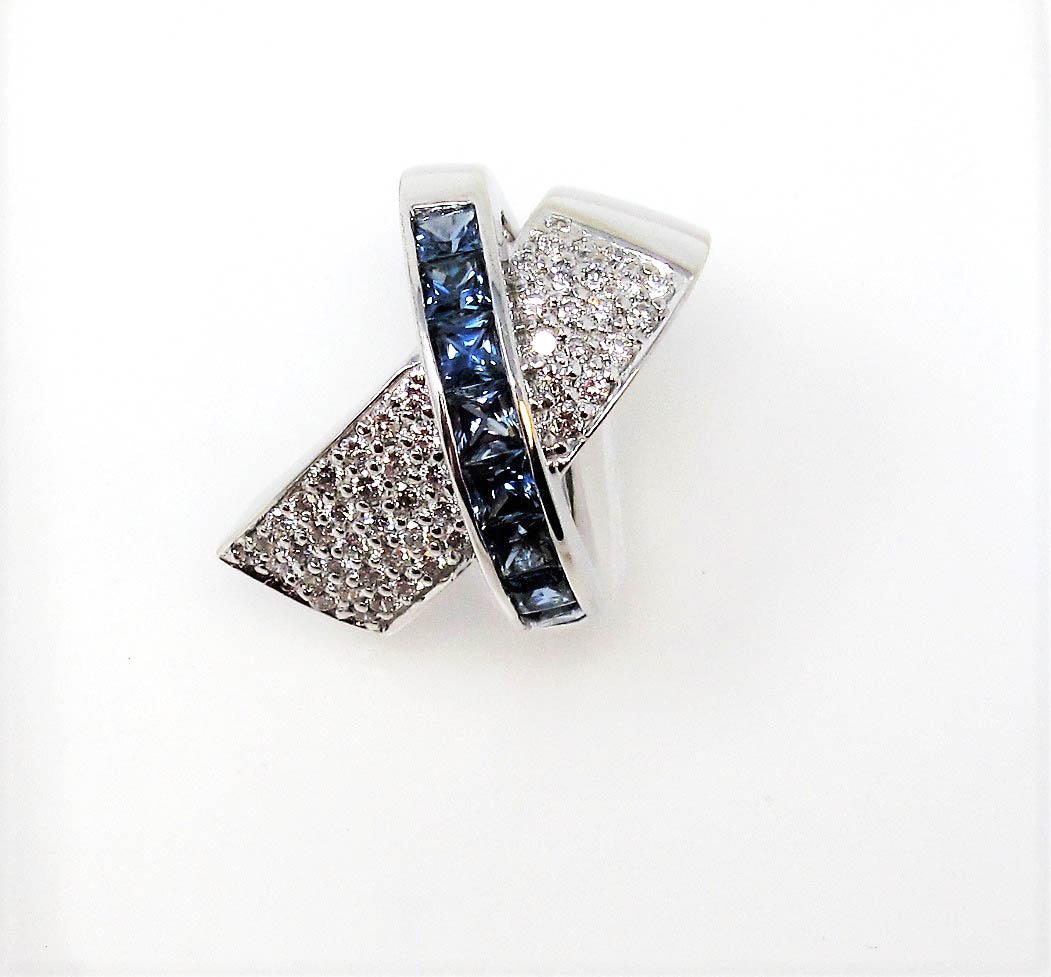 Women's Contemporary Pave Diamond and Blue Sapphire Crossover X-Band Ring 14 Karat Gold For Sale