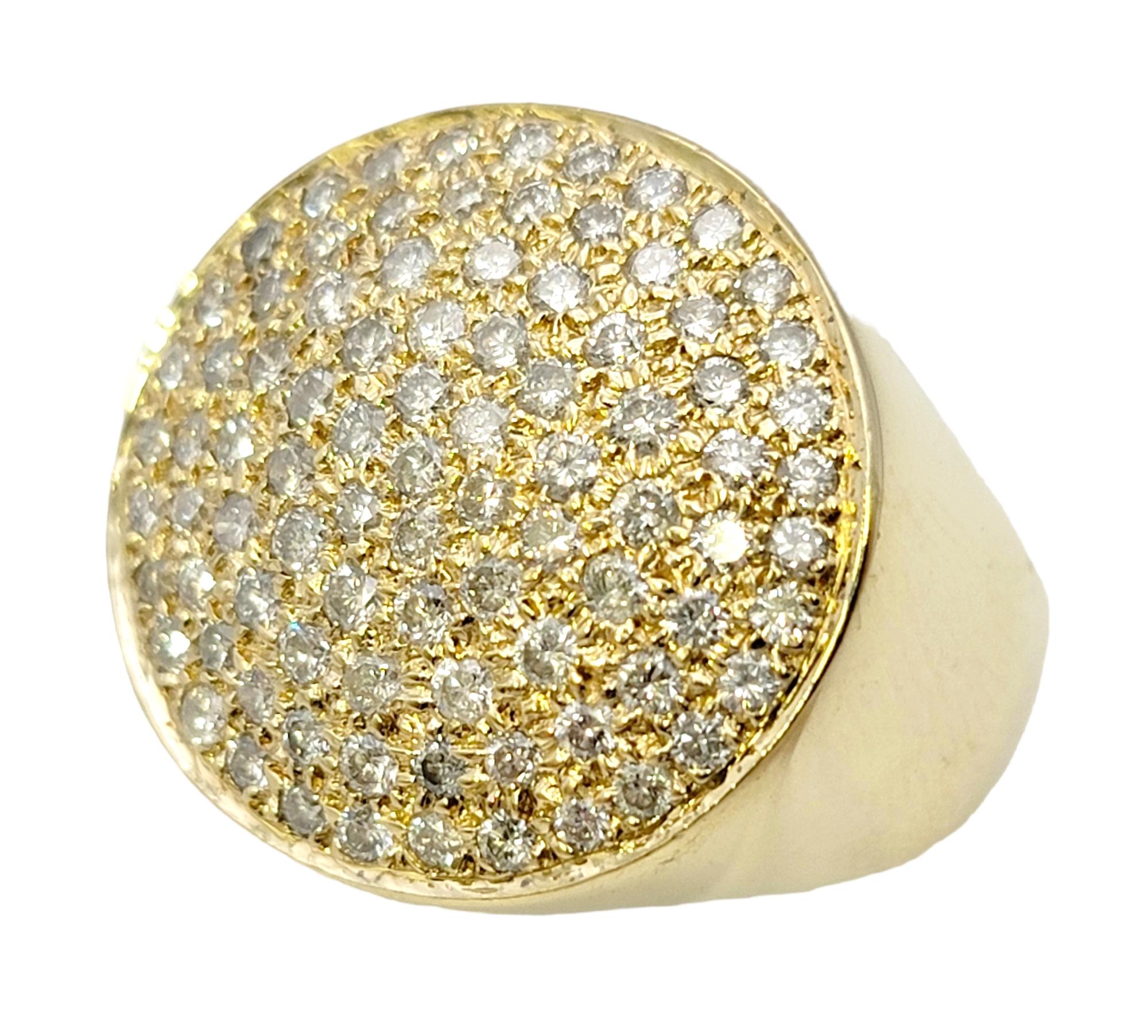 Contemporary Pave Diamond Circles Disc Cocktail Ring in 14 Karat Yellow Gold In Good Condition For Sale In Scottsdale, AZ
