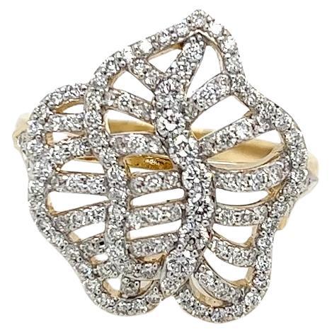 Anello contemporaneo con pavé di diamanti e design a foglia in oro 14K bicolore
